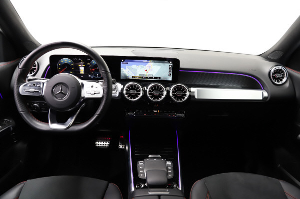 MERCEDES-BENZ GLB 250 AMG Line 4 MATIC-image-9