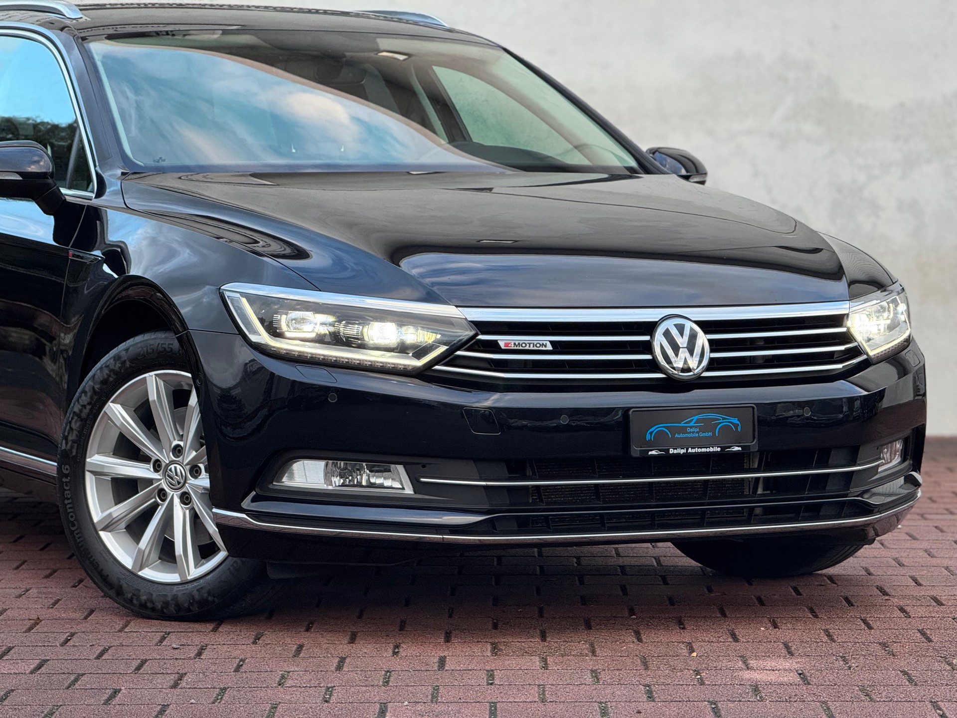 VW Passat Variant 2.0 TDI BMT Highline DSG 4Motion (CH)-image-4