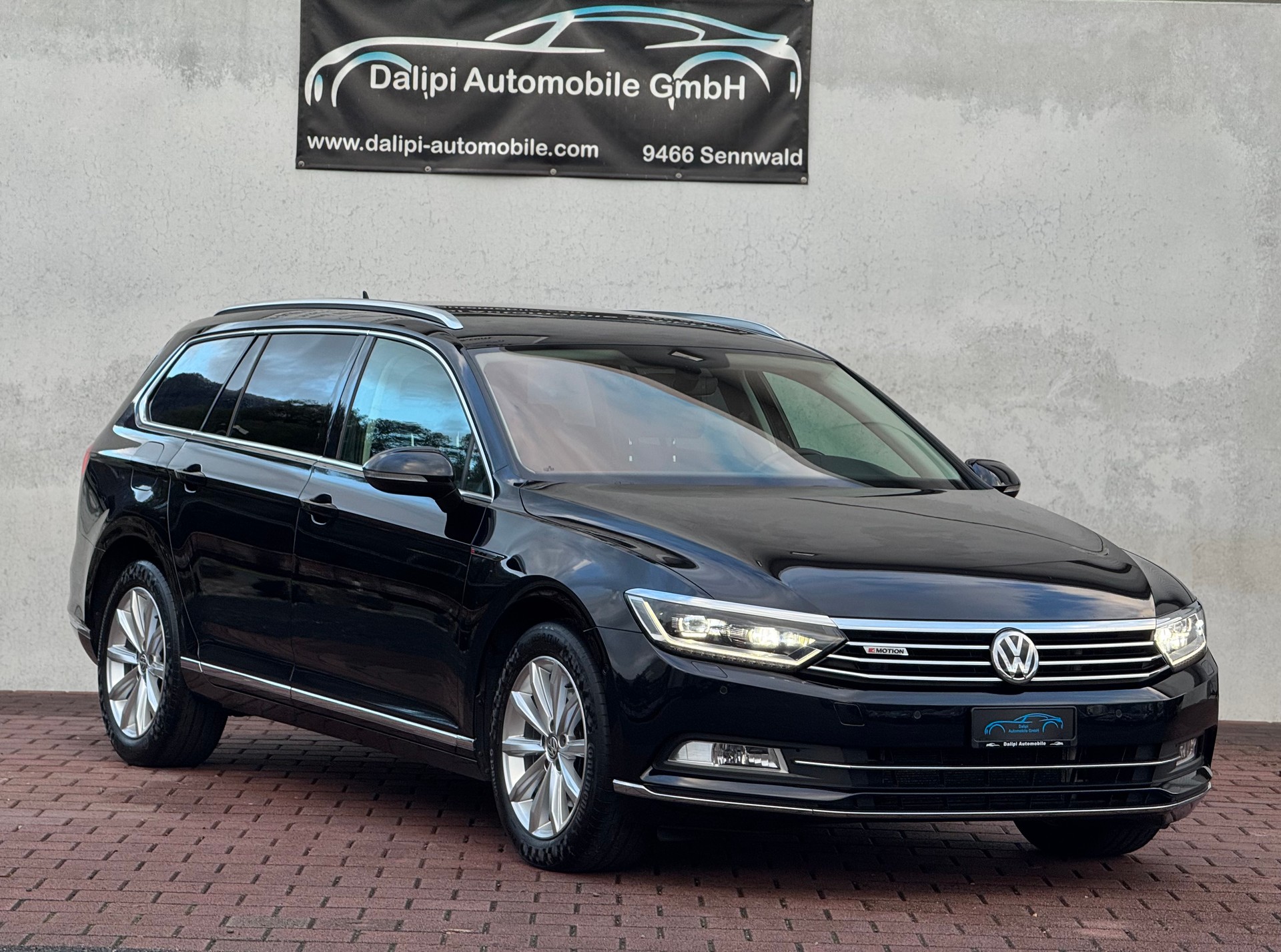 VW Passat Variant 2.0 TDI BMT Highline DSG 4Motion (CH)-showroom-element-1