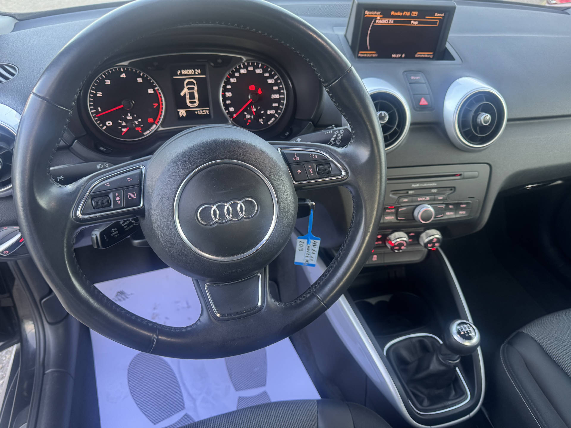 AUDI A1 1.4 TFSI Ambition-image-8