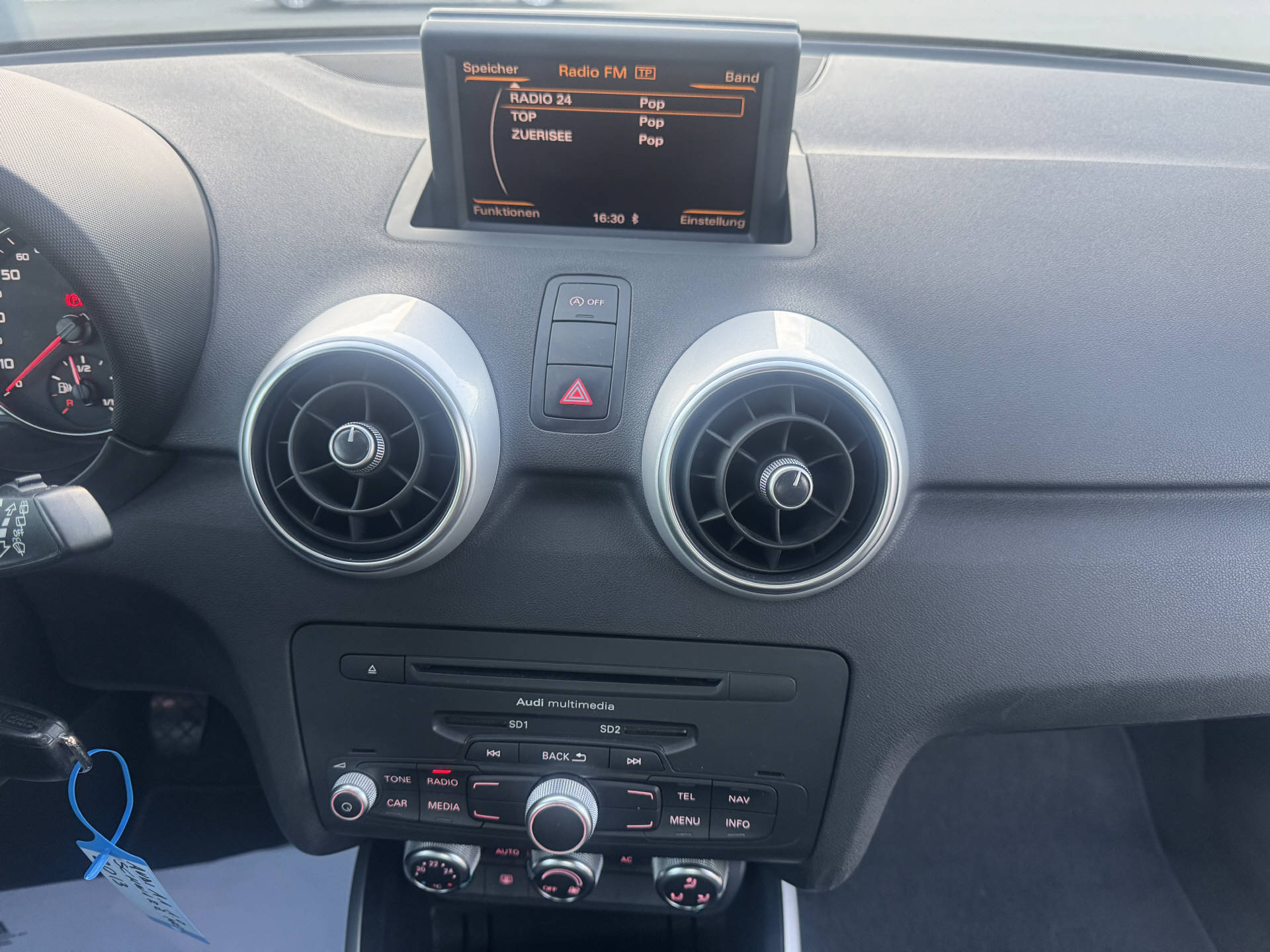 AUDI A1 1.4 TFSI Ambition-image-9