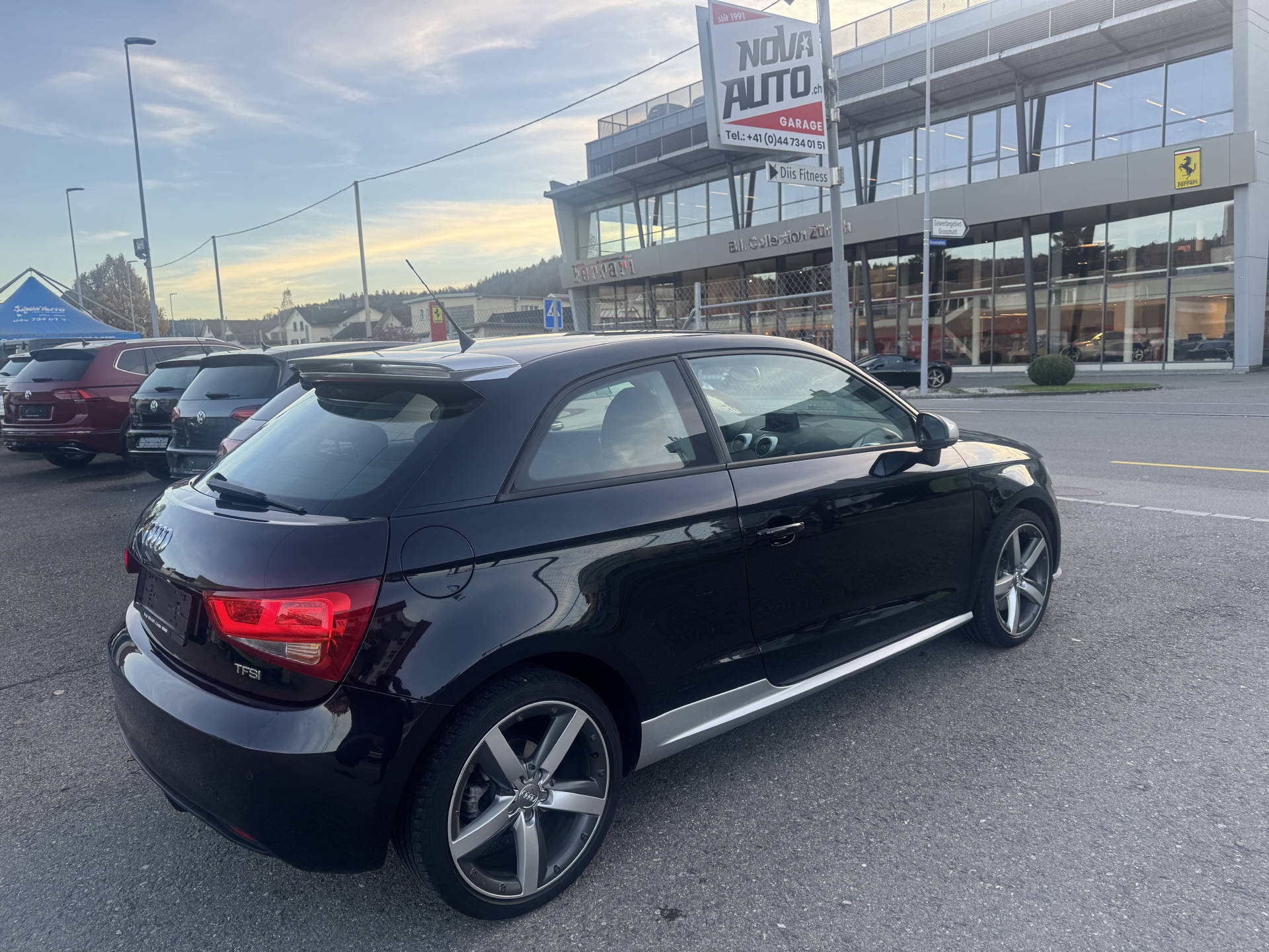 AUDI A1 1.4 TFSI Ambition-image-3