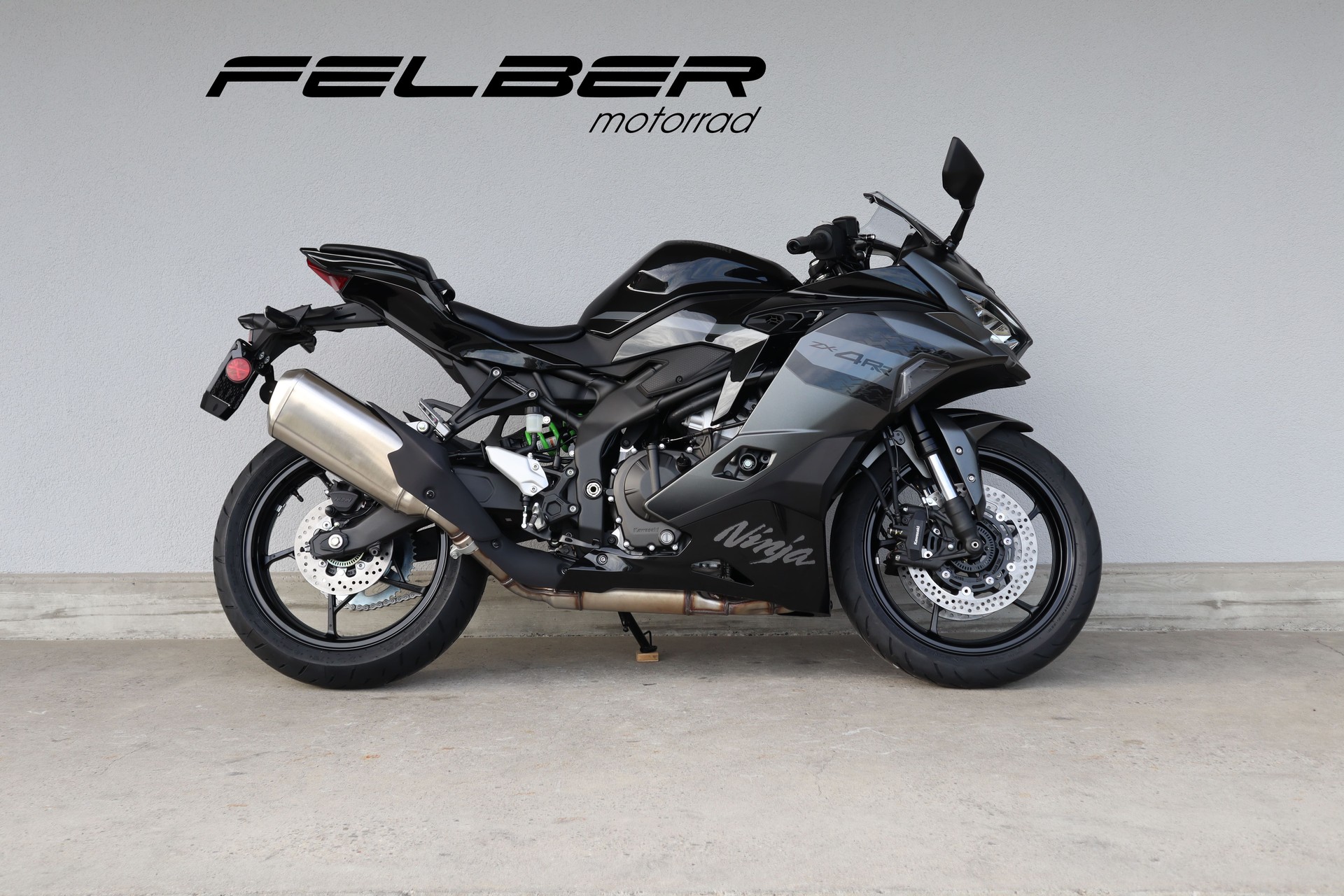 KAWASAKI Ninja ZX-4RR-image-0