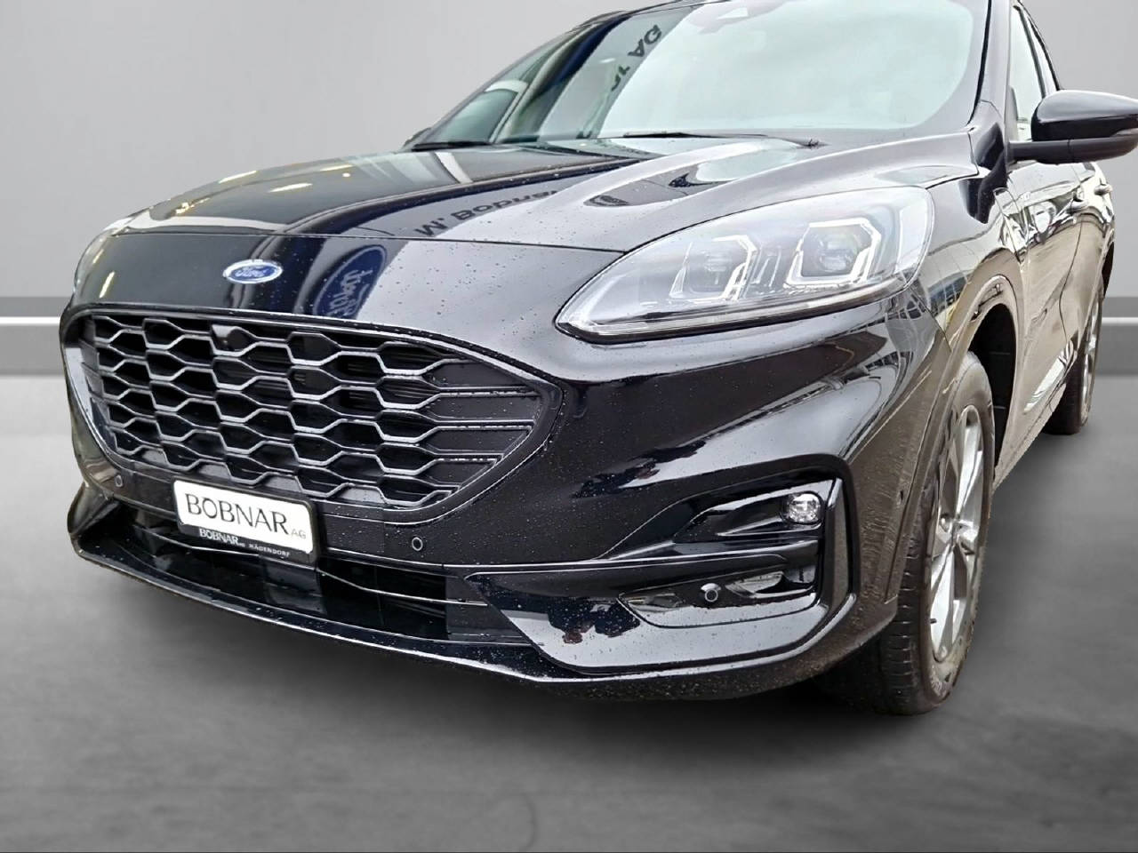 FORD Kuga 2.5 Plug-in Hybrid ST-Line X-showroom-element-1