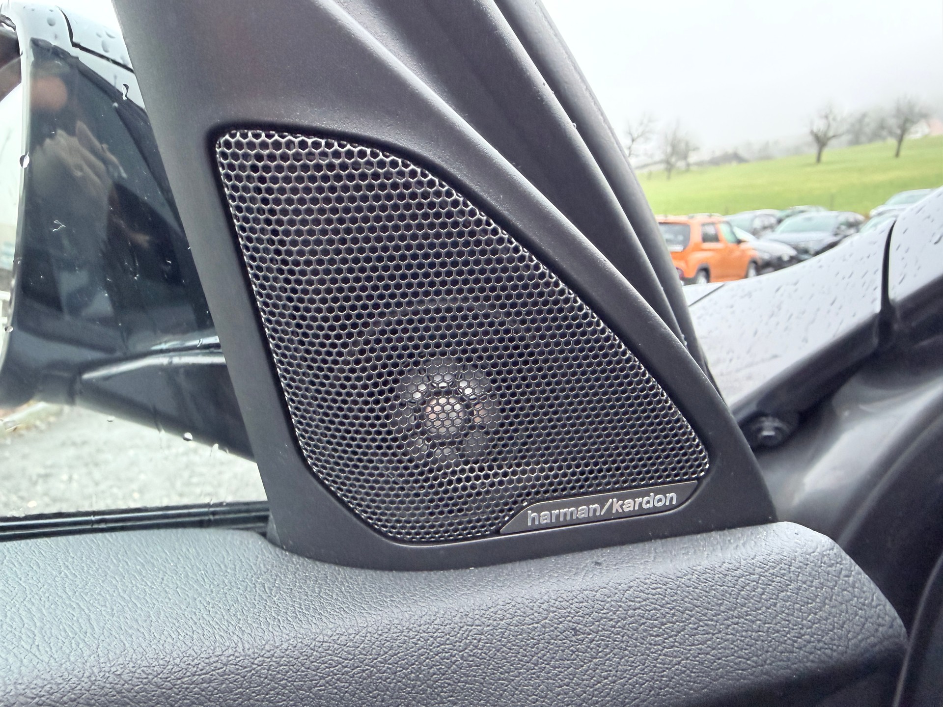 BMW M135i xDrive Steptronic-image-16