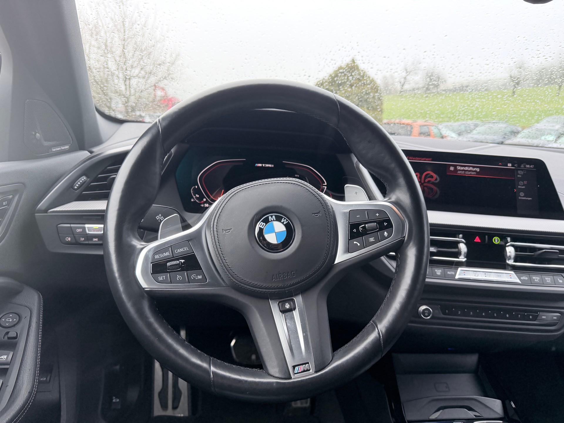 BMW M135i xDrive Steptronic-image-11