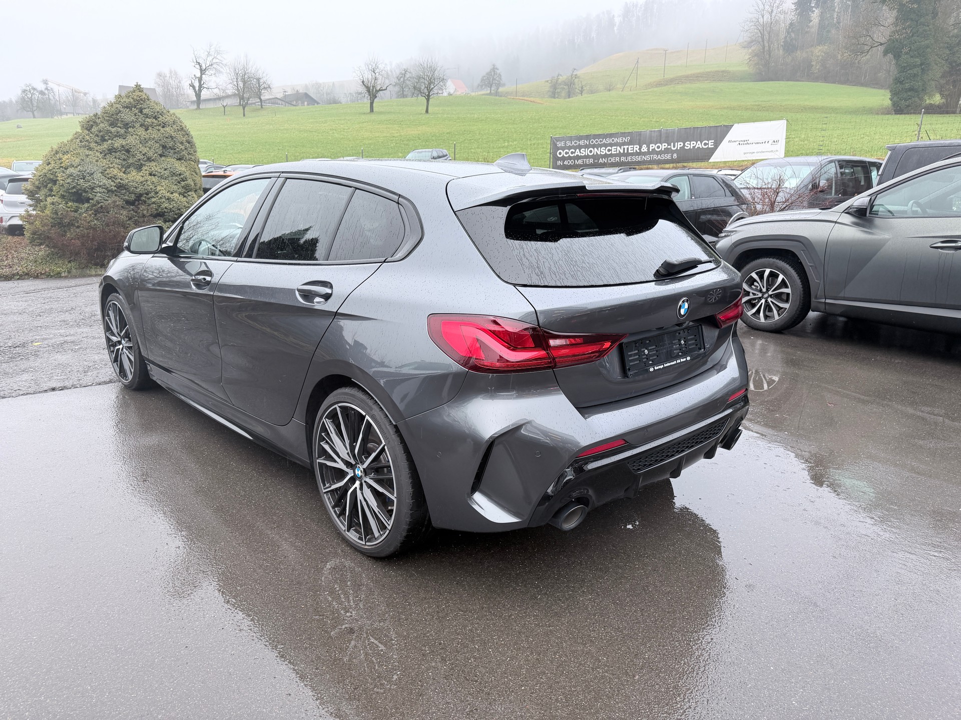 BMW M135i xDrive Steptronic-showroom-element-3