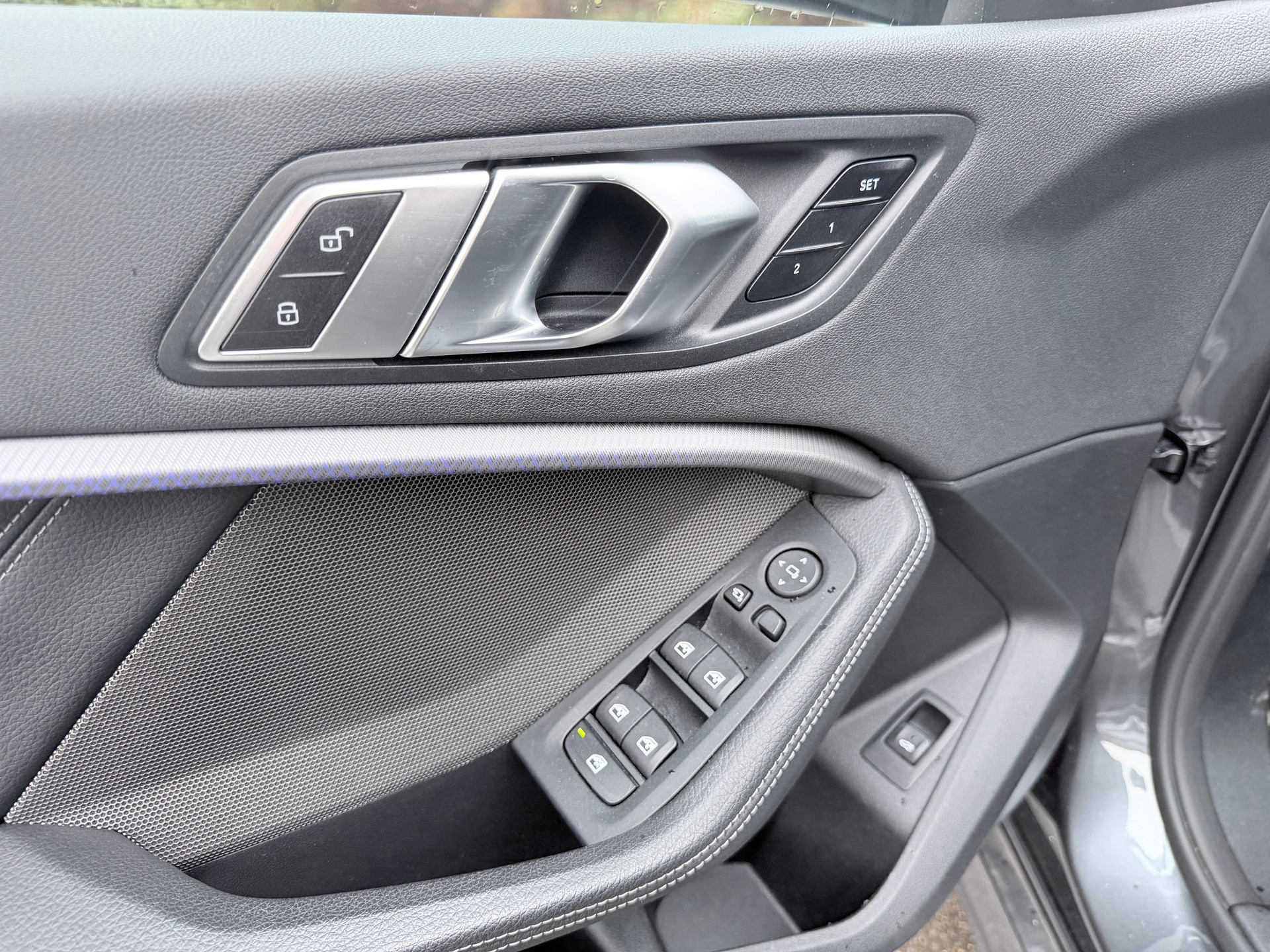 BMW M135i xDrive Steptronic-image-15