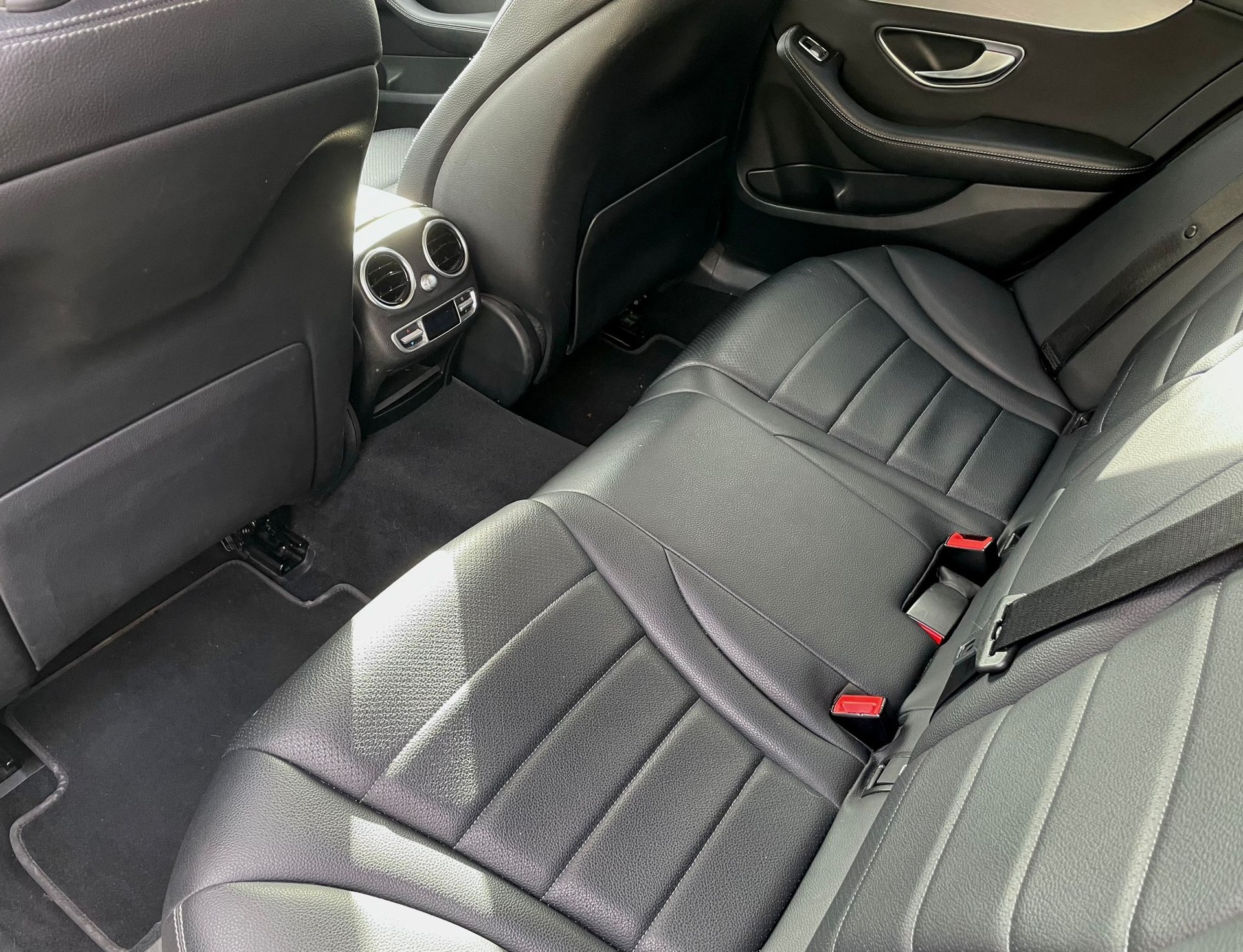 MERCEDES-BENZ C 250 BlueTEC Avantgarde 4Matic 7G-Tronic-image-3