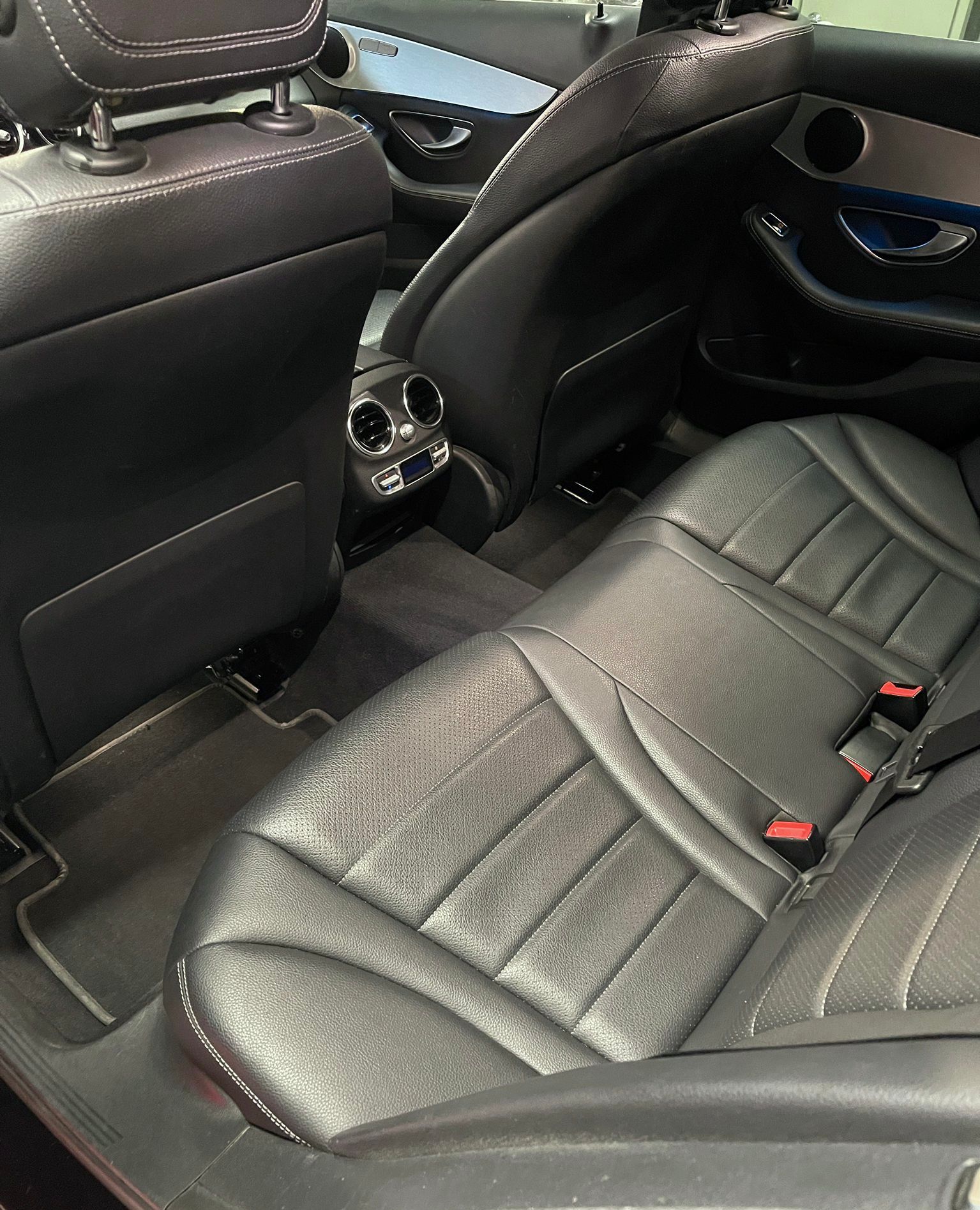MERCEDES-BENZ C 250 BlueTEC Avantgarde 4Matic 7G-Tronic-image-6