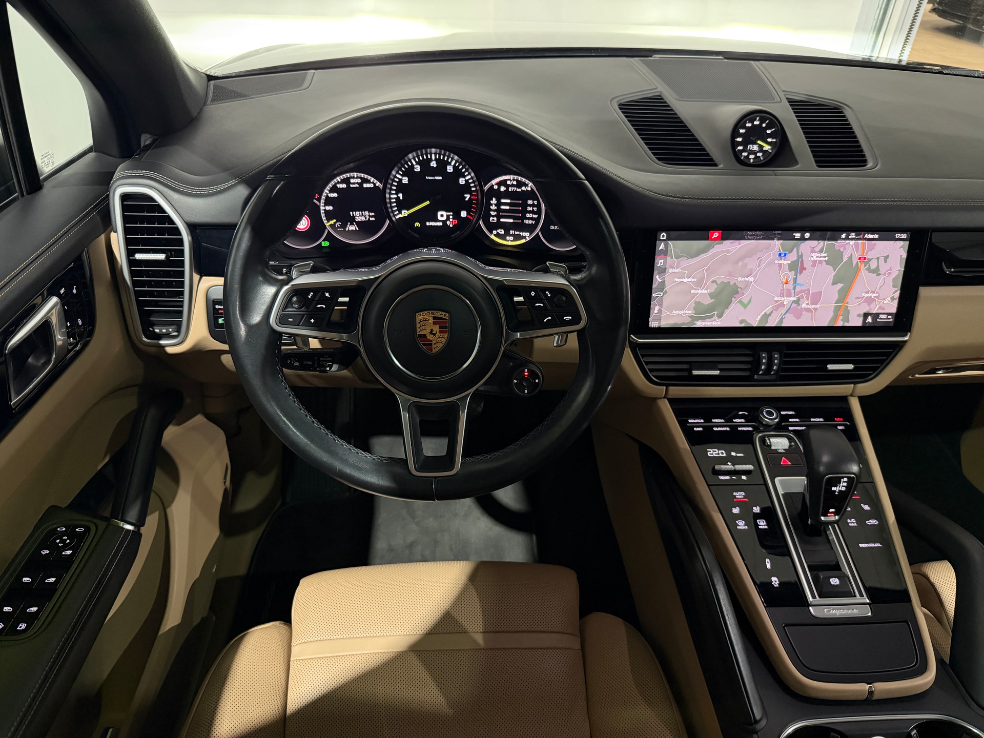 PORSCHE Cayenne E-Hybrid (CH) AHK 3500KG-image-10