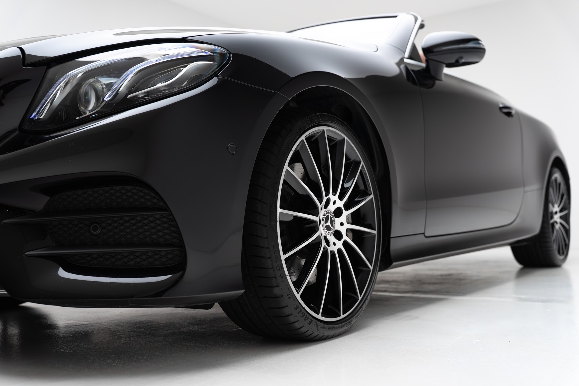 MERCEDES-BENZ E 400 Cabriolet AMG Line 4 Matic 9G-Tronic-image-6