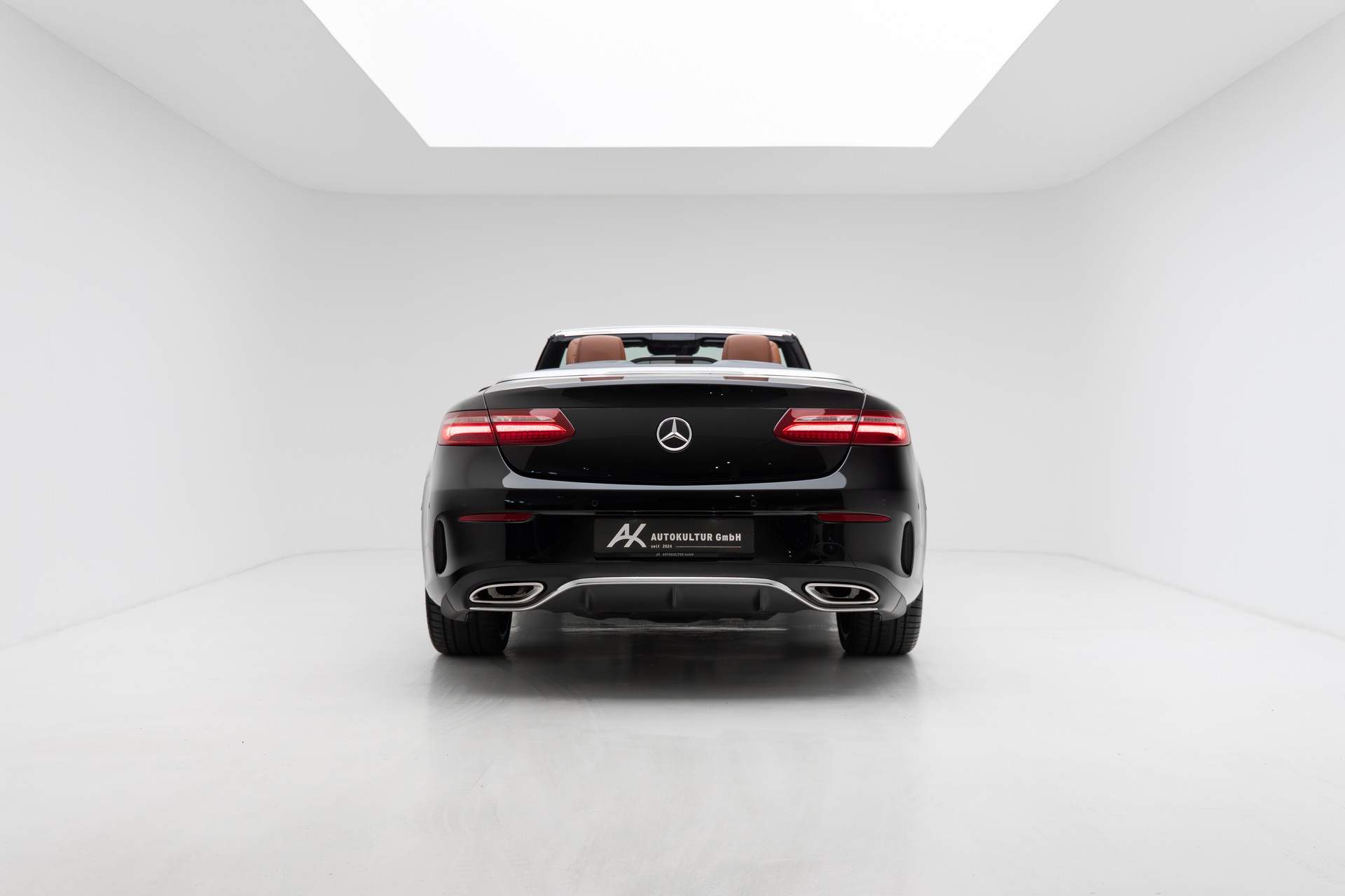MERCEDES-BENZ E 400 Cabriolet AMG Line 4 Matic 9G-Tronic-image-8