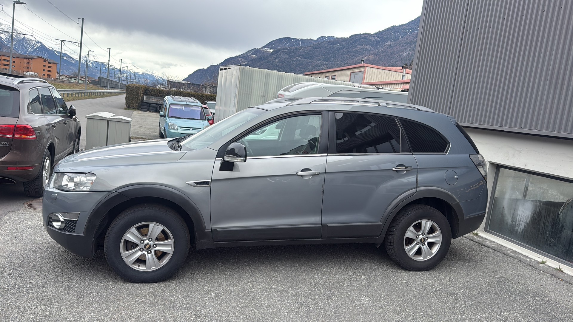CHEVROLET Captiva 2.2 VCDi LTZ 4WD Automatic-showroom-element-2