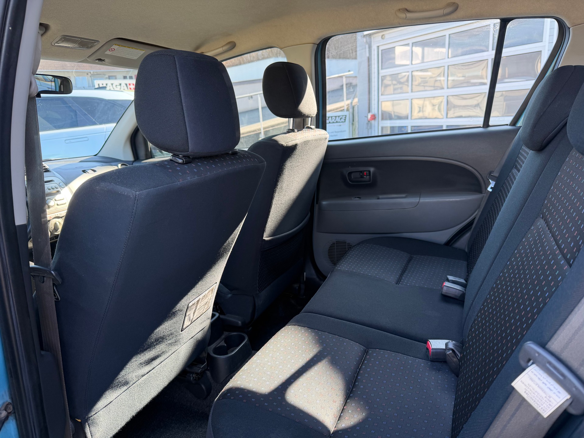 DAIHATSU Sirion 1.3 S Custom 4WD Automatic-image-7