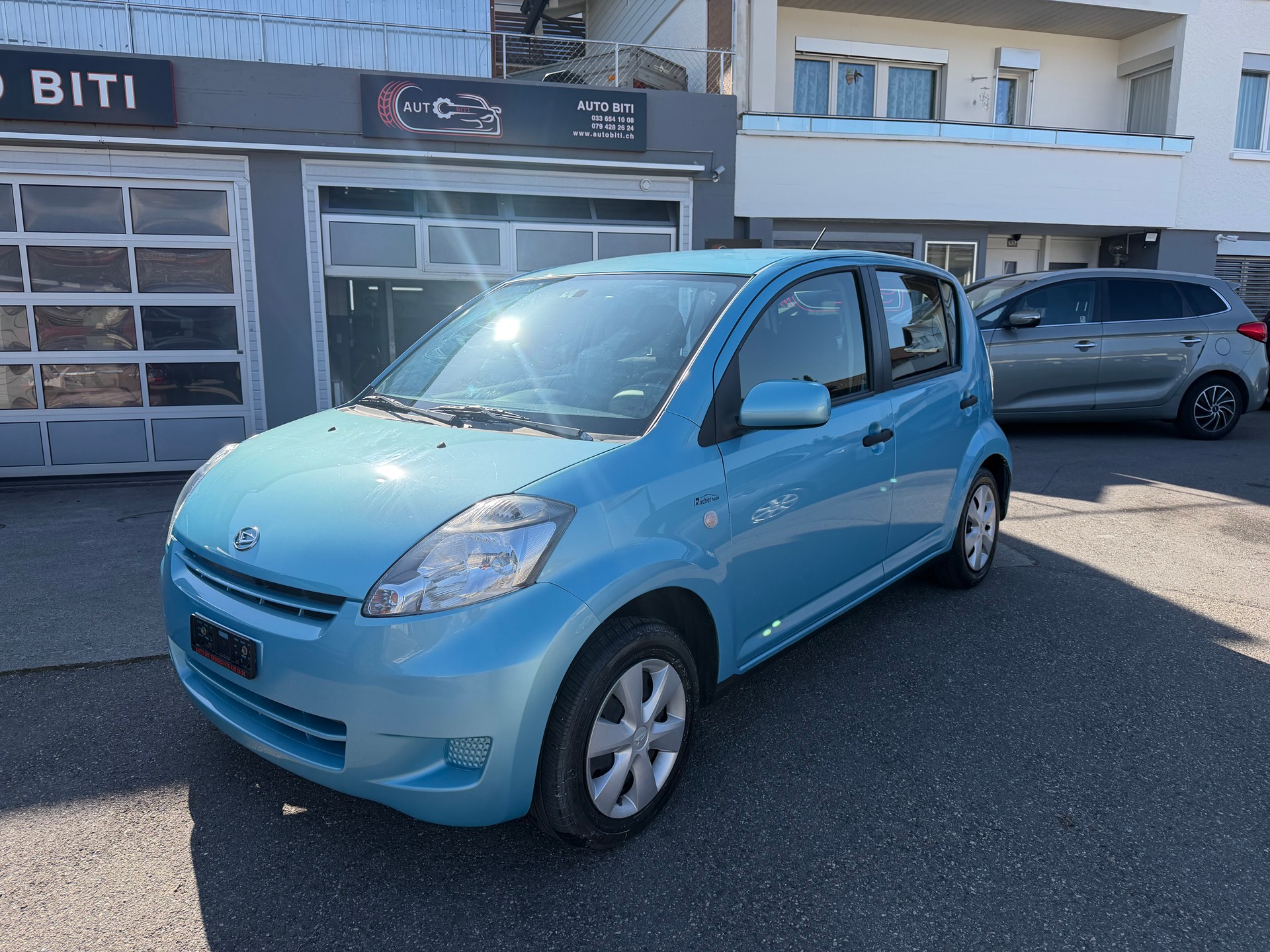 DAIHATSU Sirion 1.3 S Custom 4WD Automatic