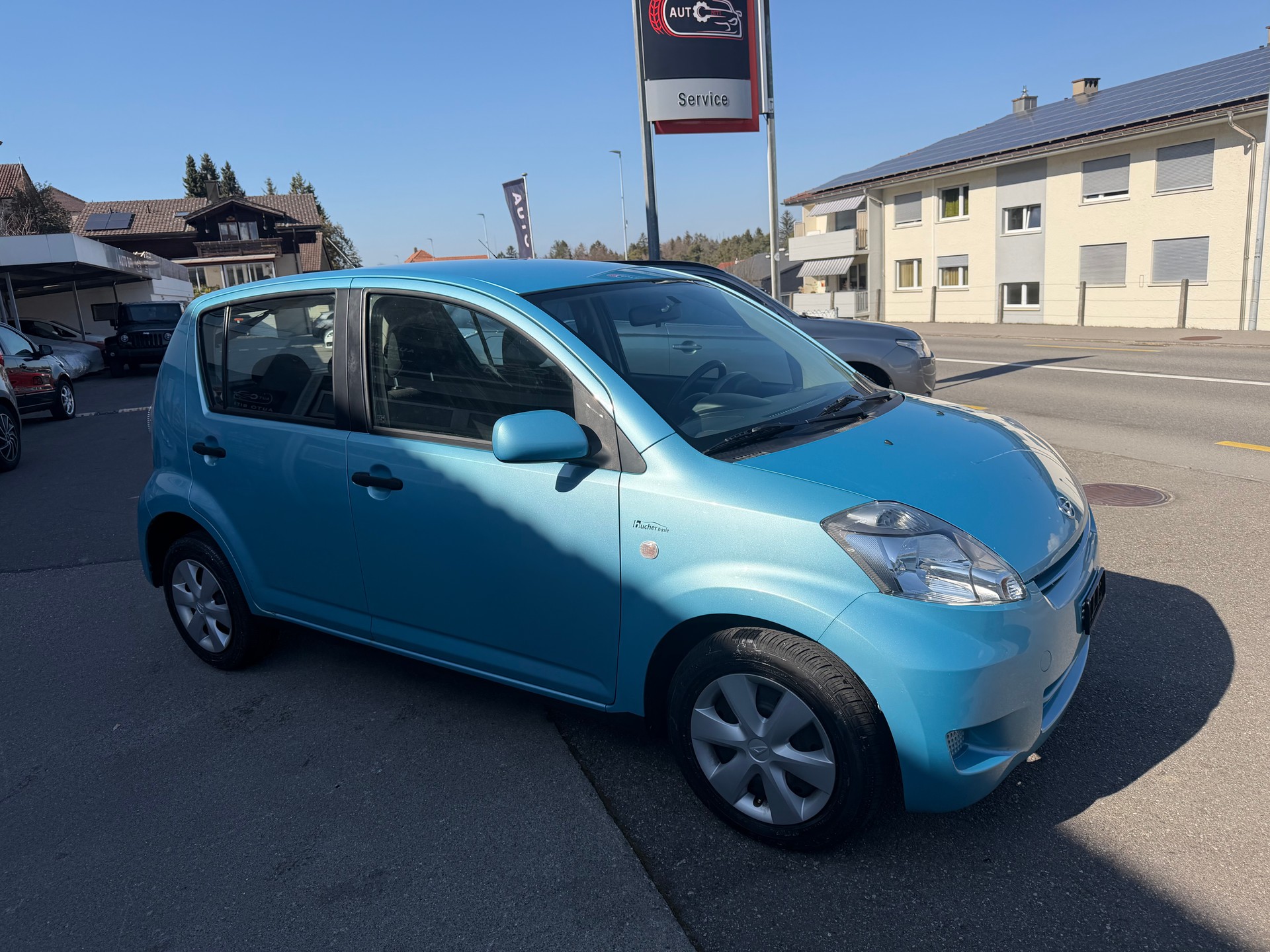 DAIHATSU Sirion 1.3 S Custom 4WD Automatic-image-1