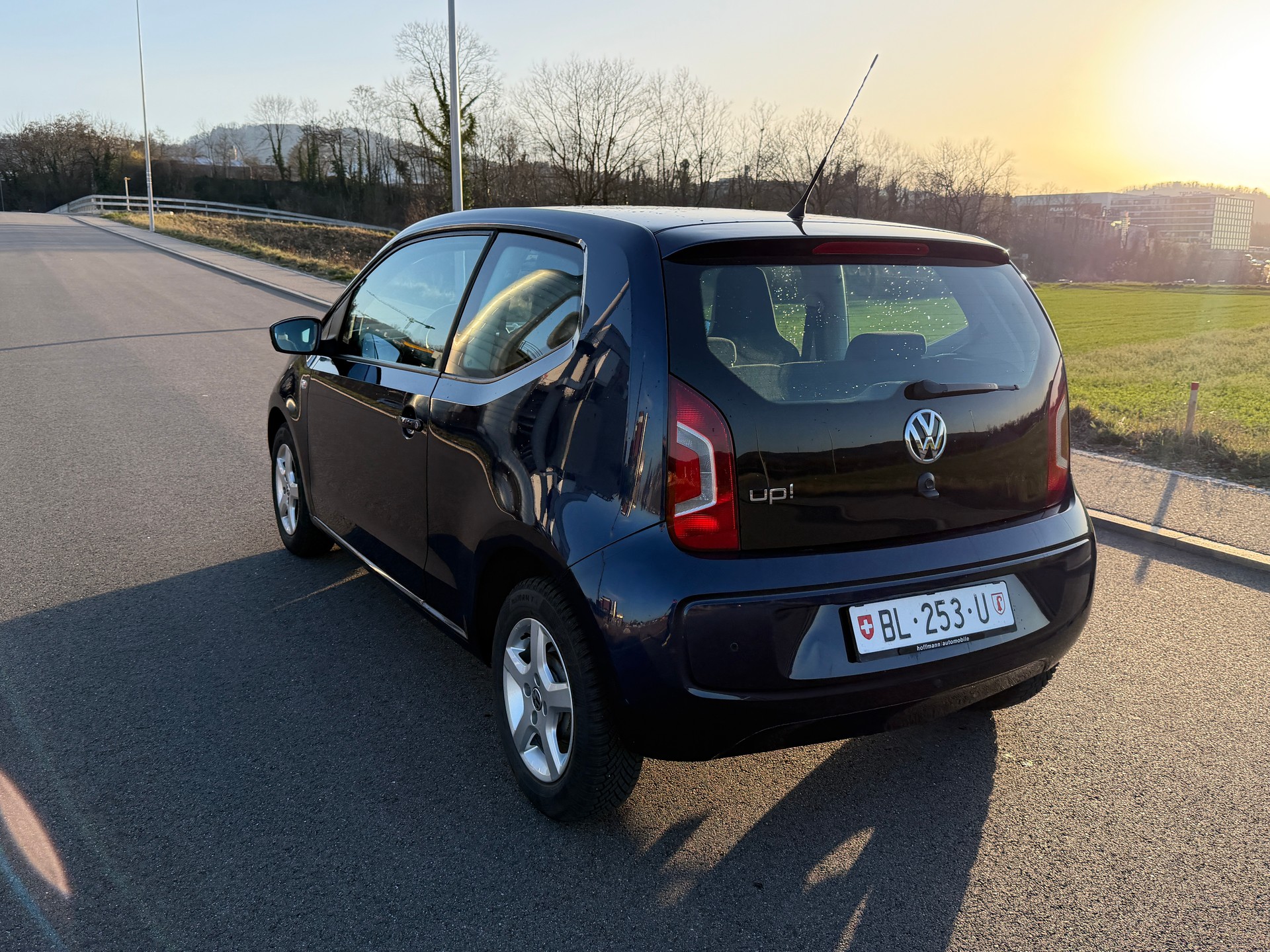 VW Up 1.0 black up ASG-image-5