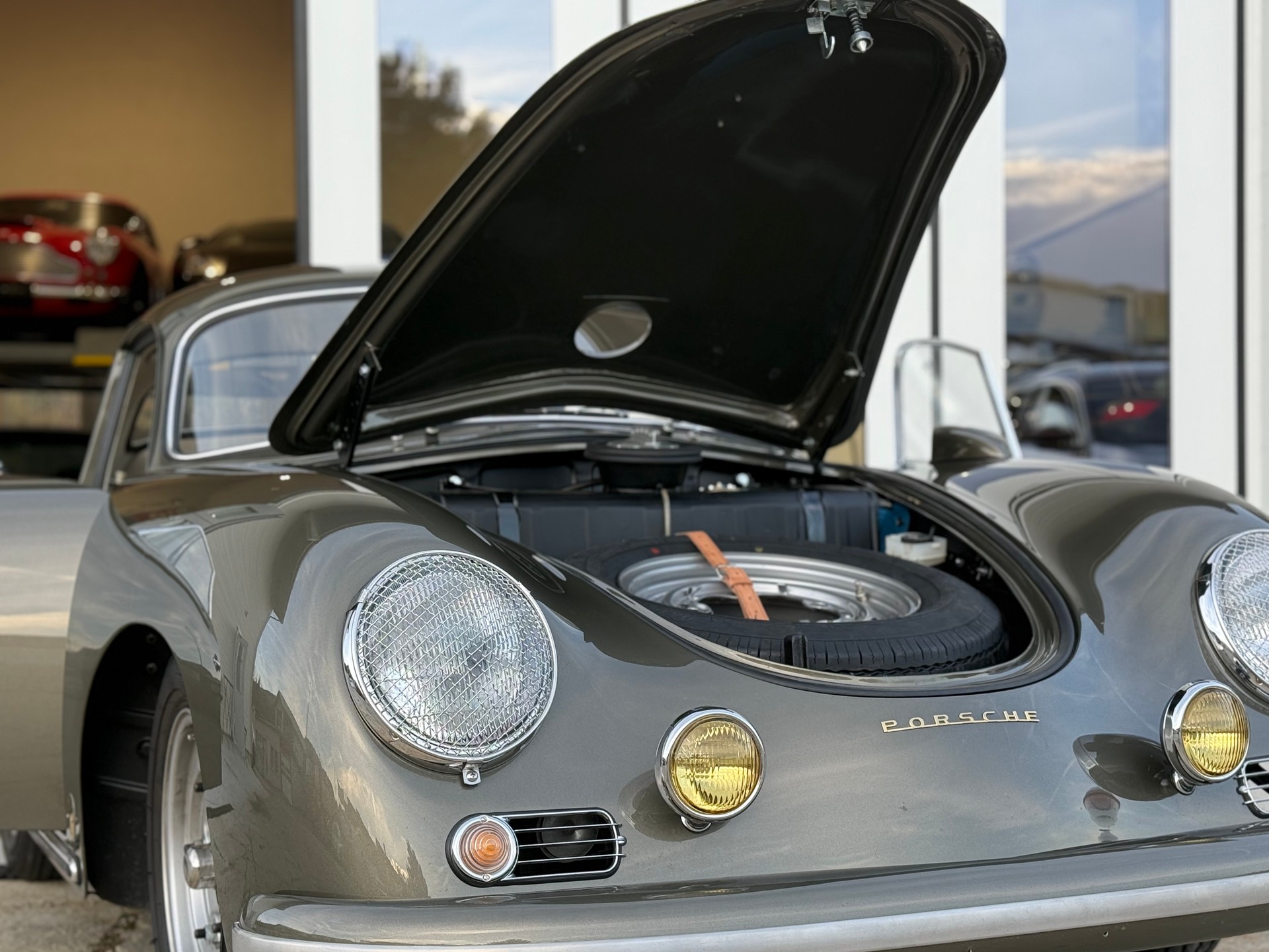 PORSCHE GT-image-3