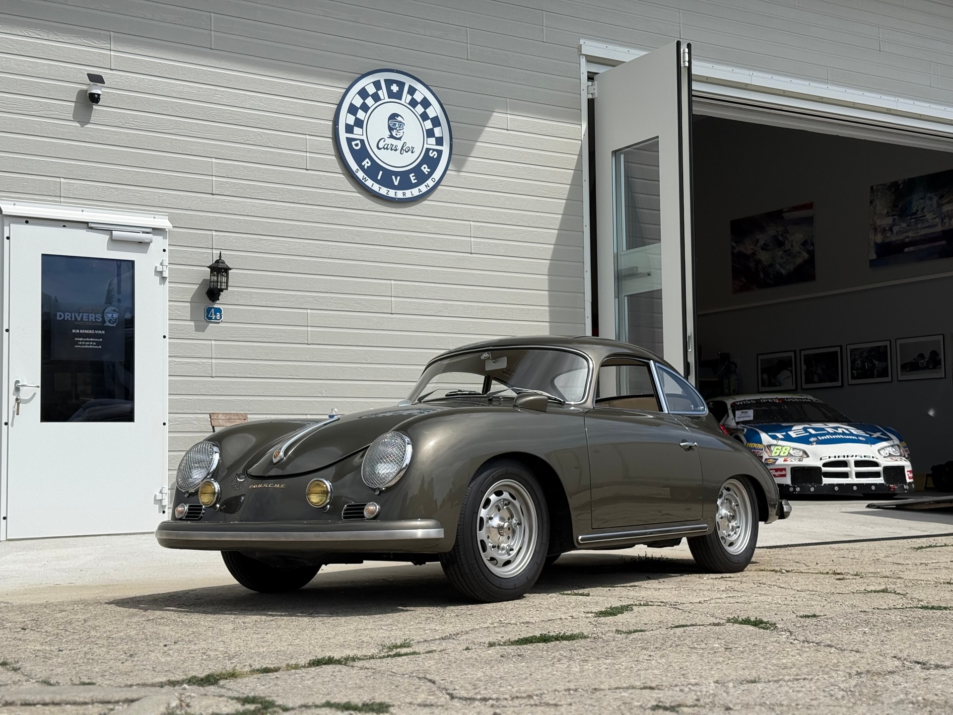 PORSCHE 356