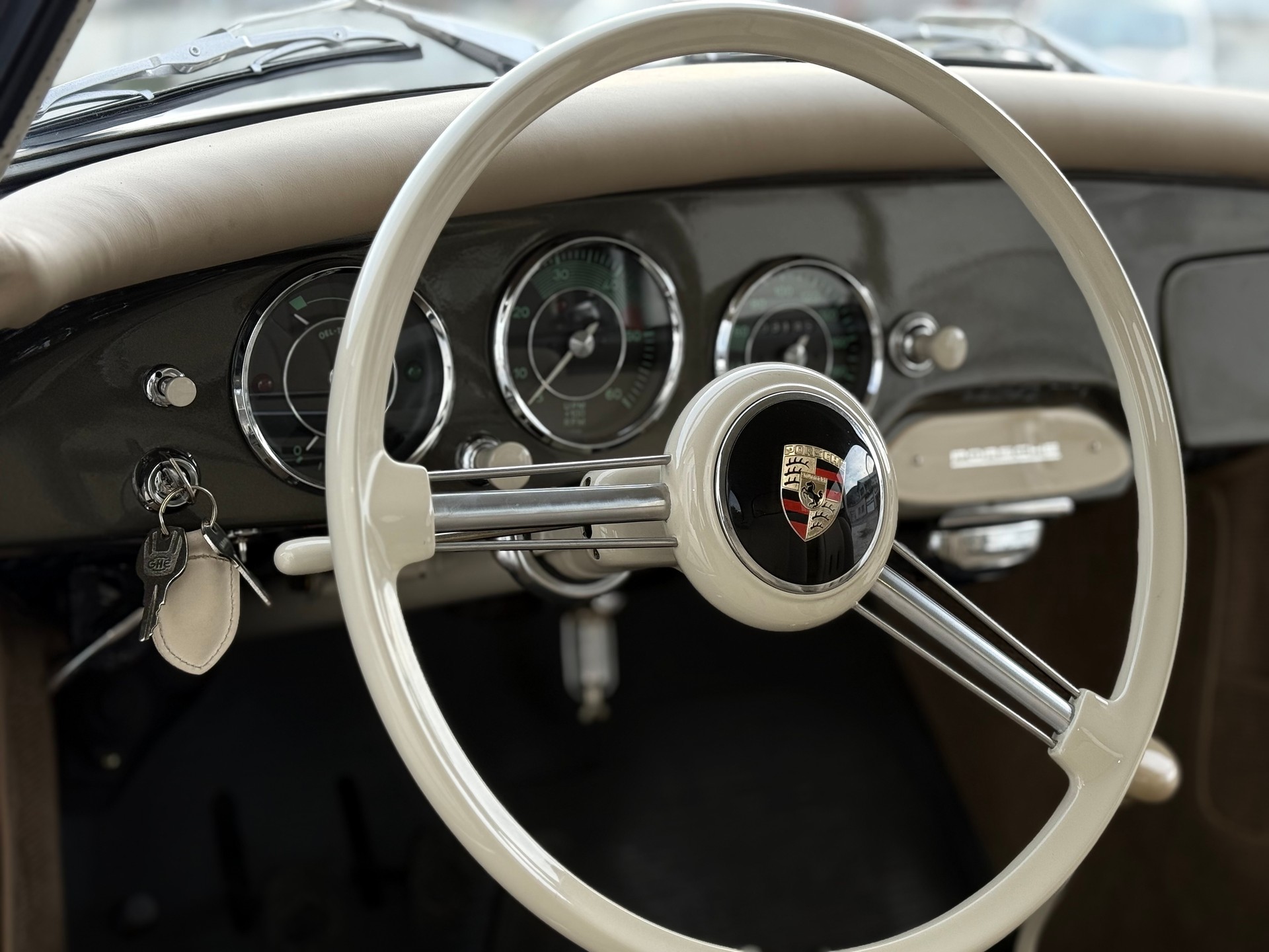 PORSCHE GT-image-14