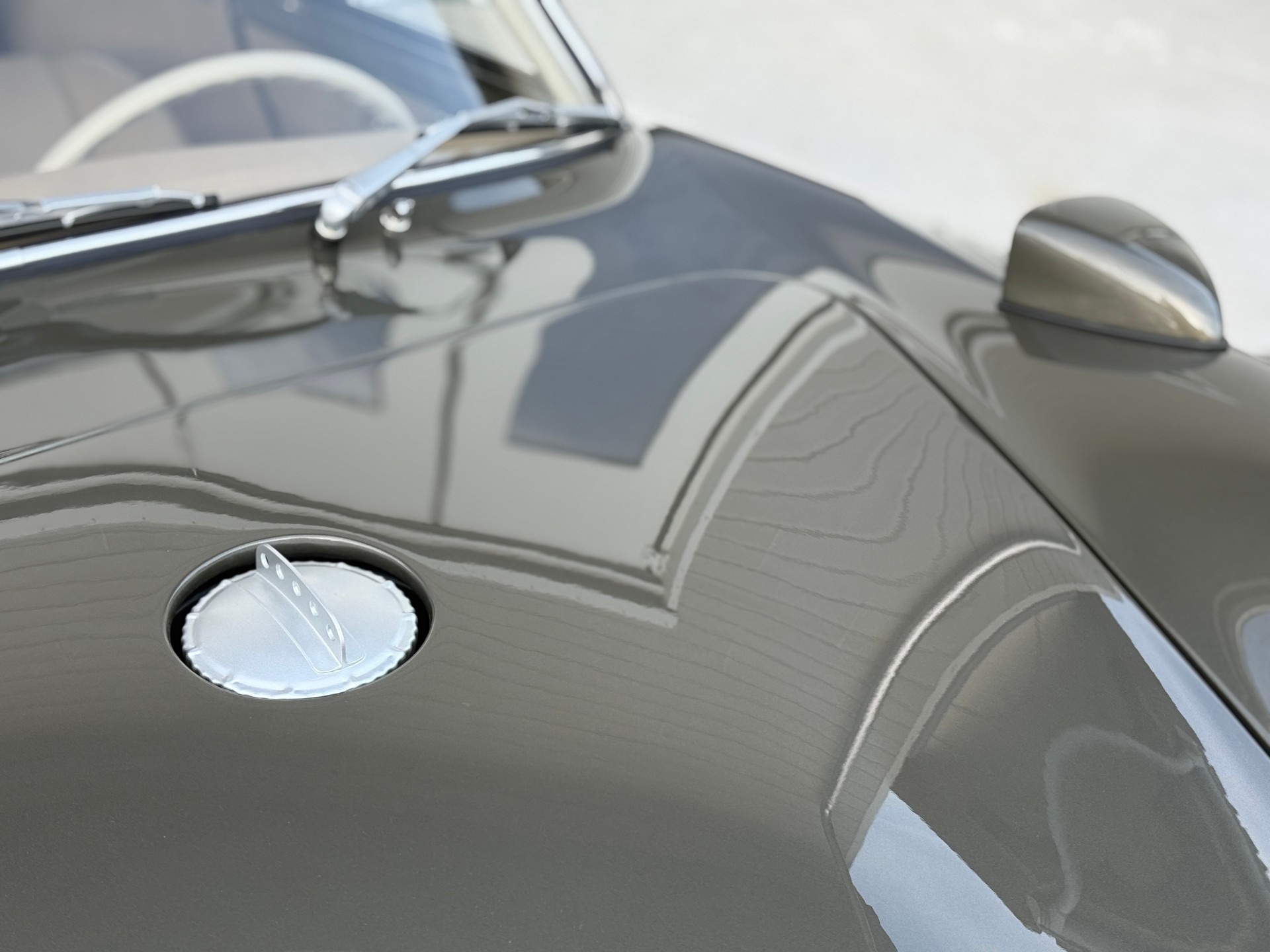 PORSCHE GT-image-18