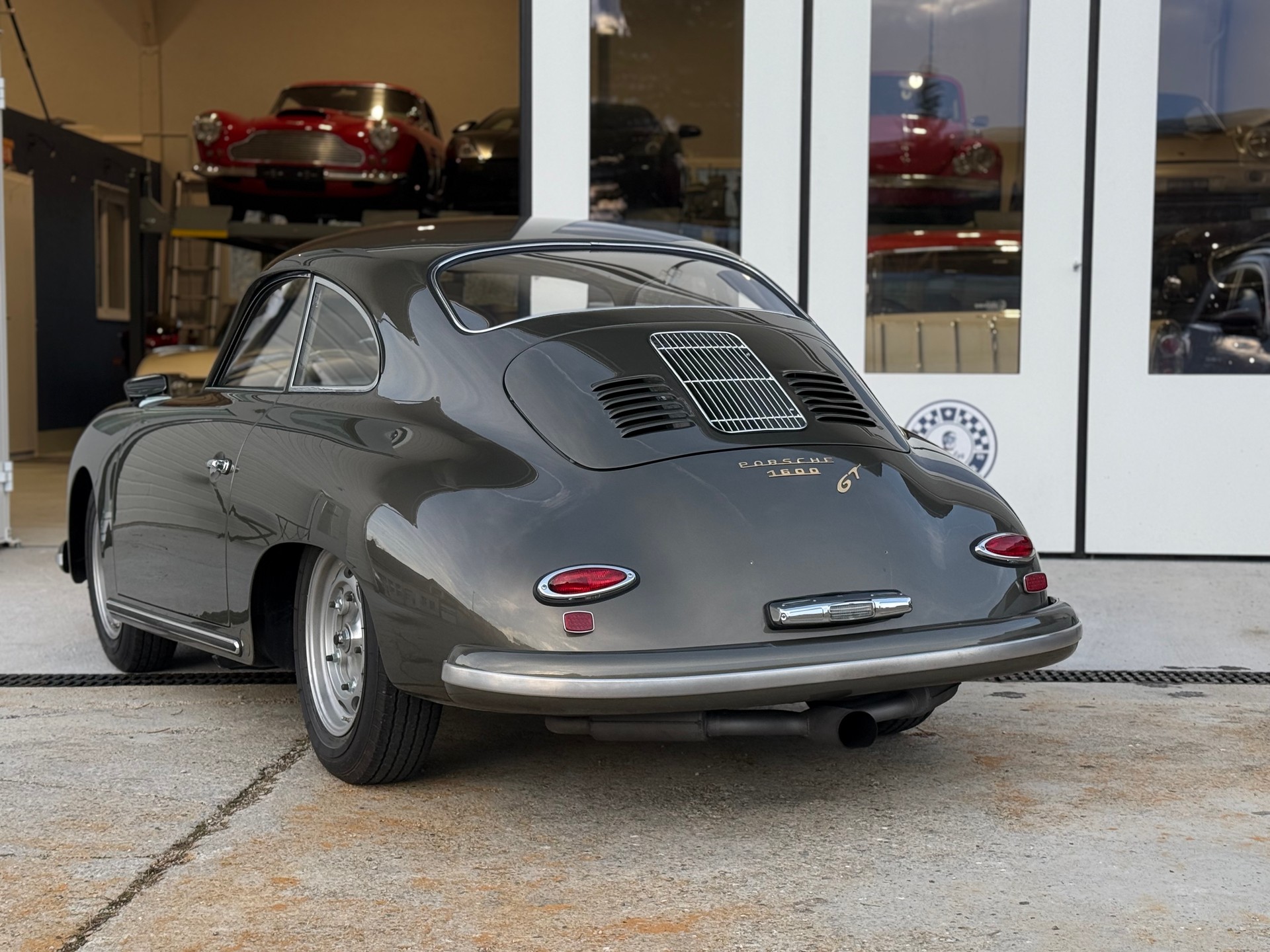 PORSCHE GT-image-2