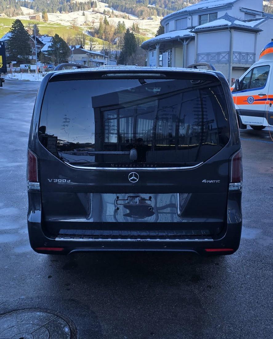 MERCEDES-BENZ V 300 d Swiss Edition L 4x4-image-8
