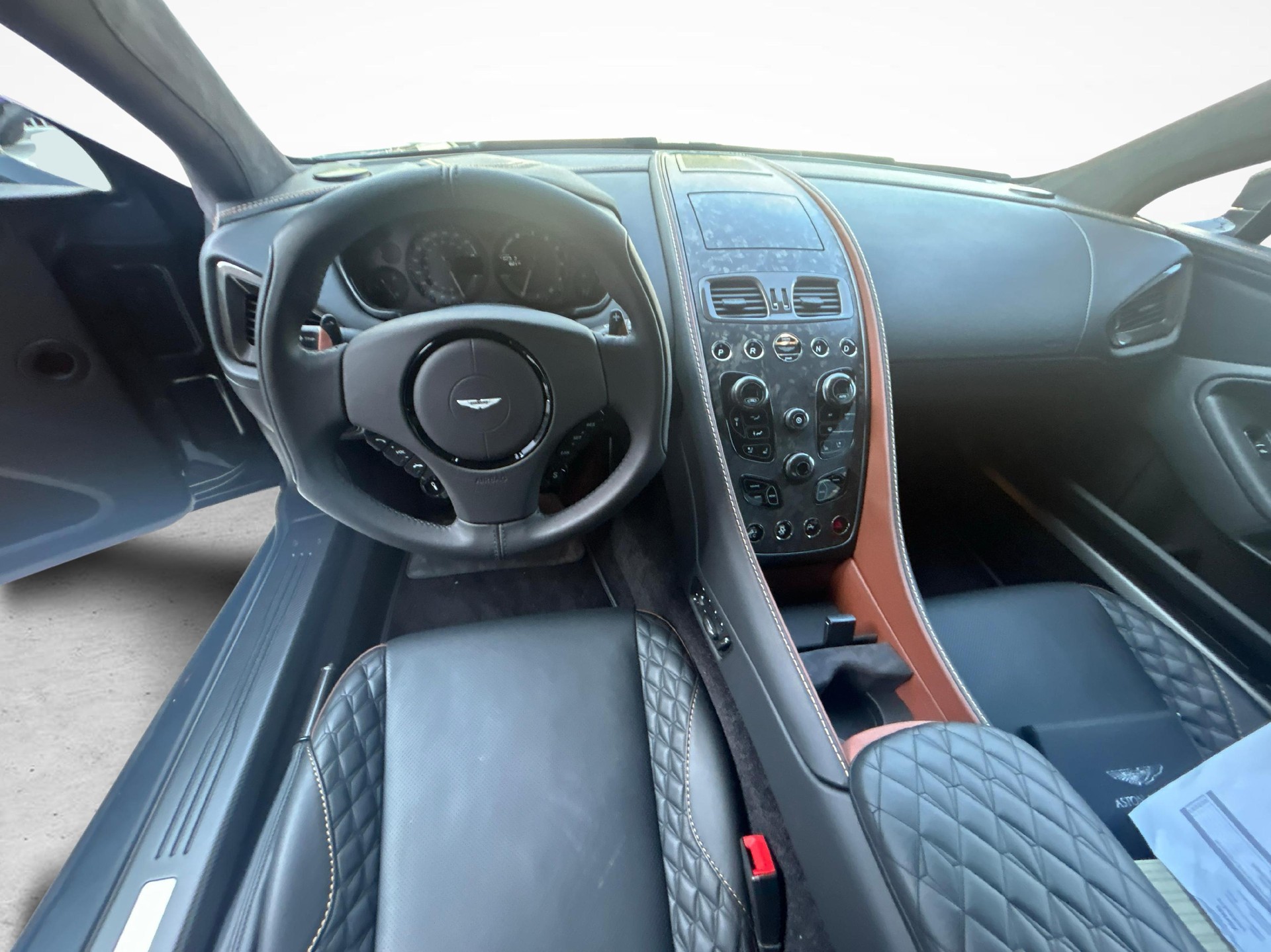 ASTON MARTIN Vanquish S 6.0 V12 Ultimate-image-8