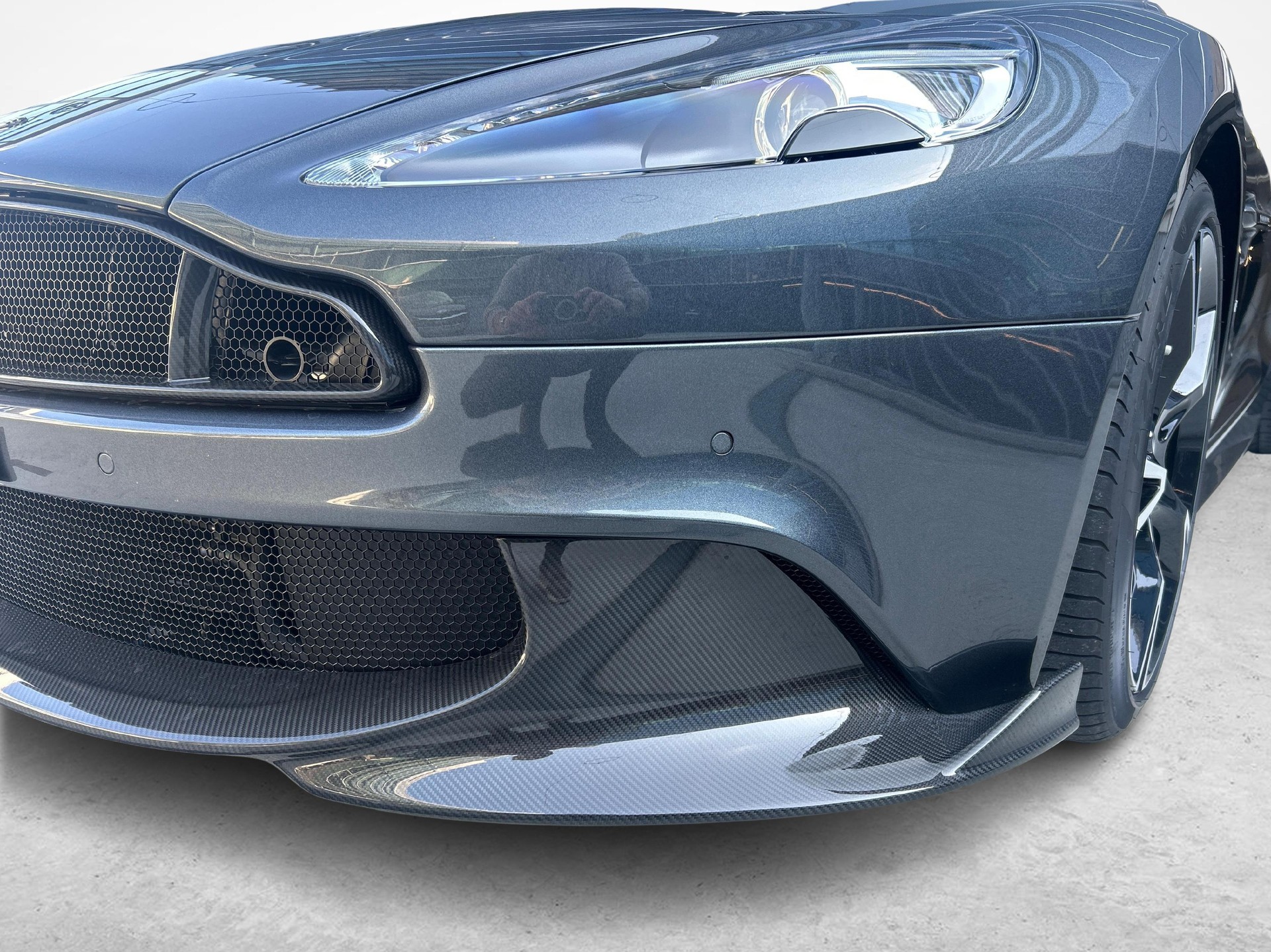 ASTON MARTIN Vanquish S 6.0 V12 Ultimate-image-24