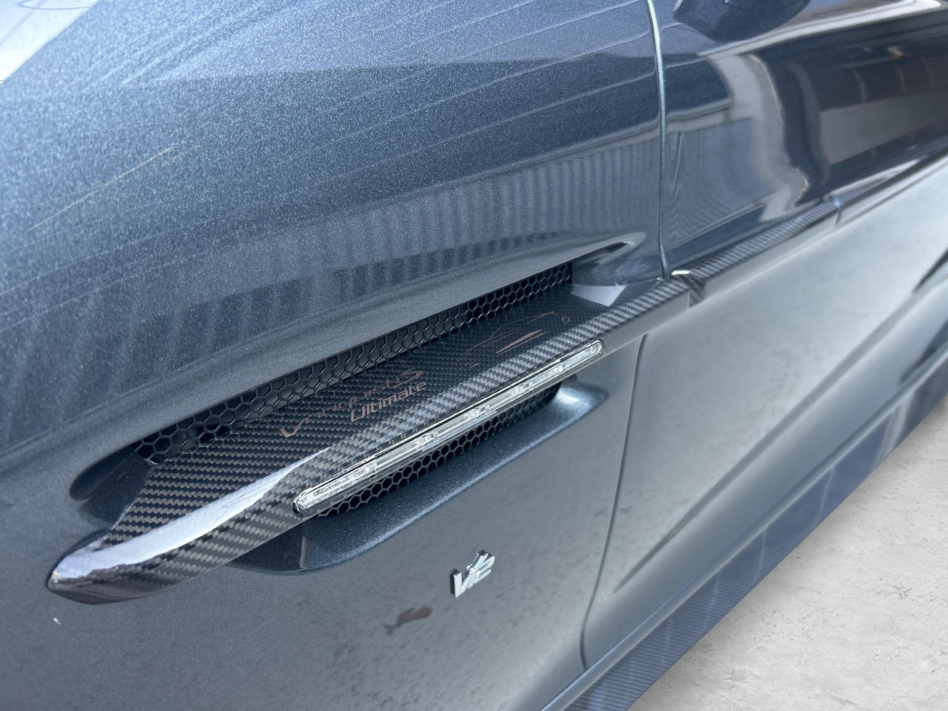 ASTON MARTIN Vanquish S 6.0 V12 Ultimate-image-18