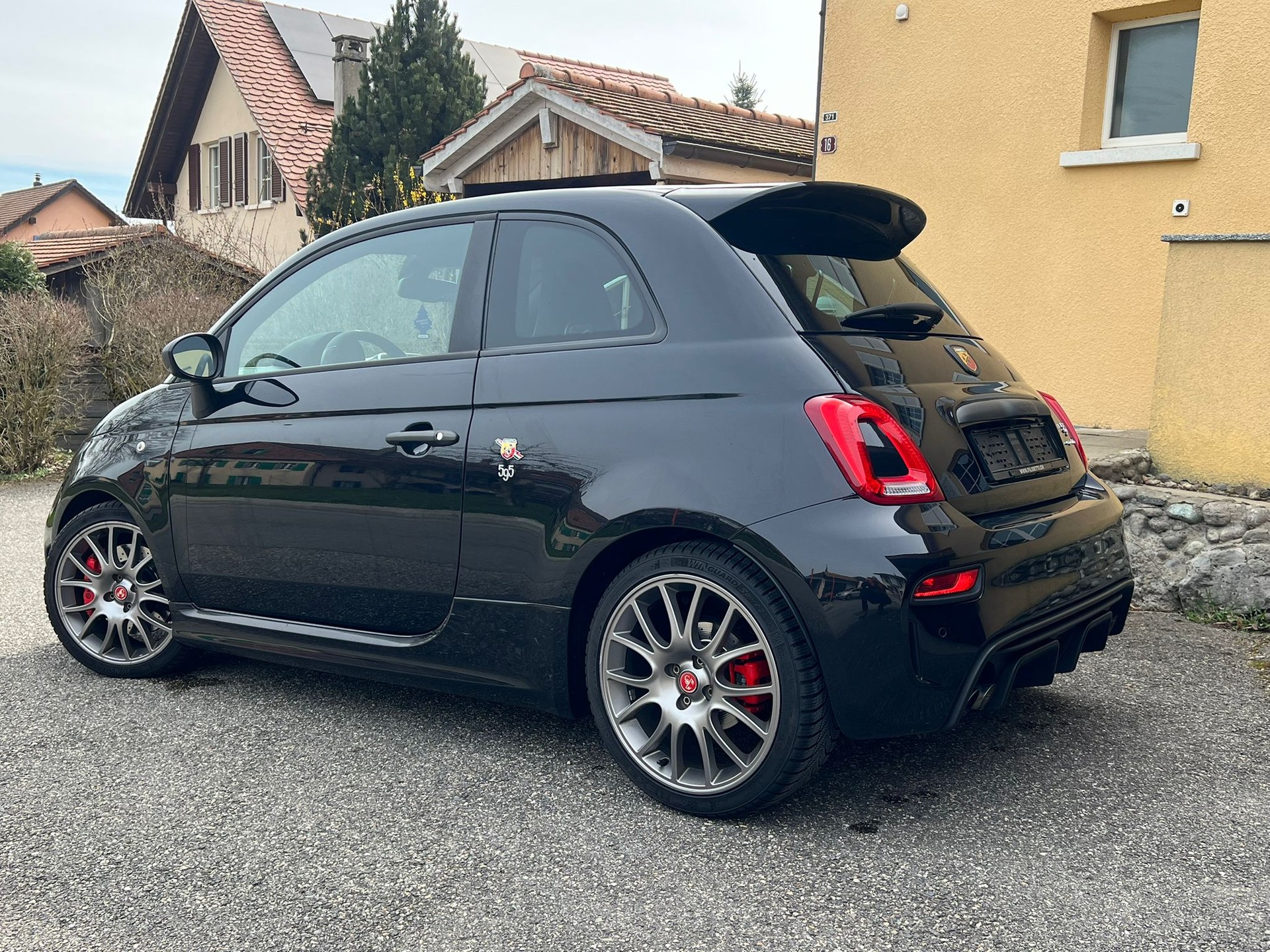 FIAT 595 1.4 16V Turbo Abarth Competizione-image-8