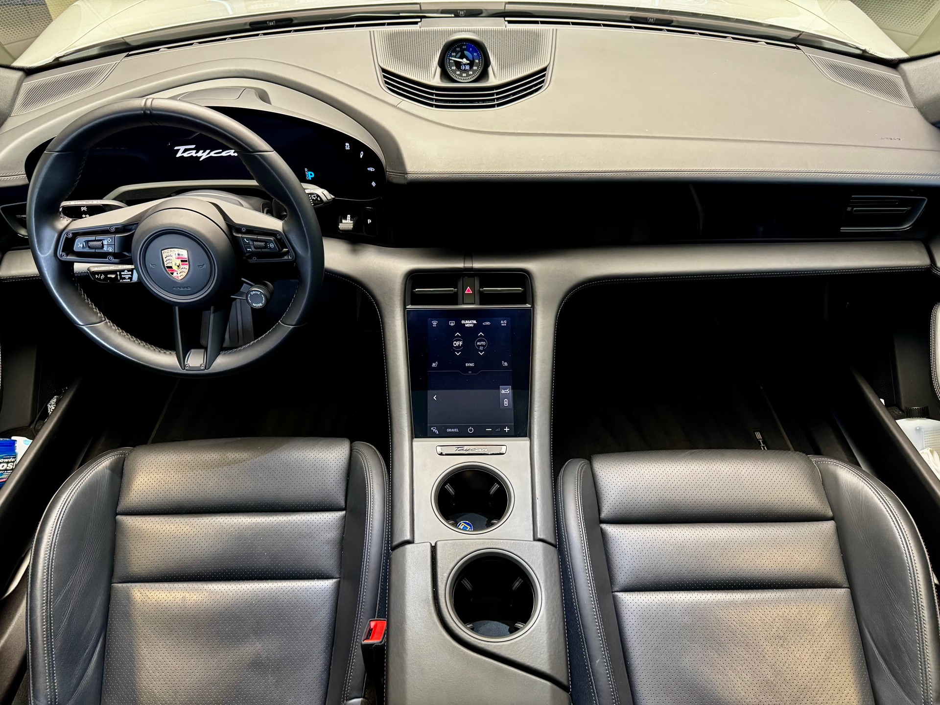 PORSCHE Taycan 4S Cross Turismo-image-11