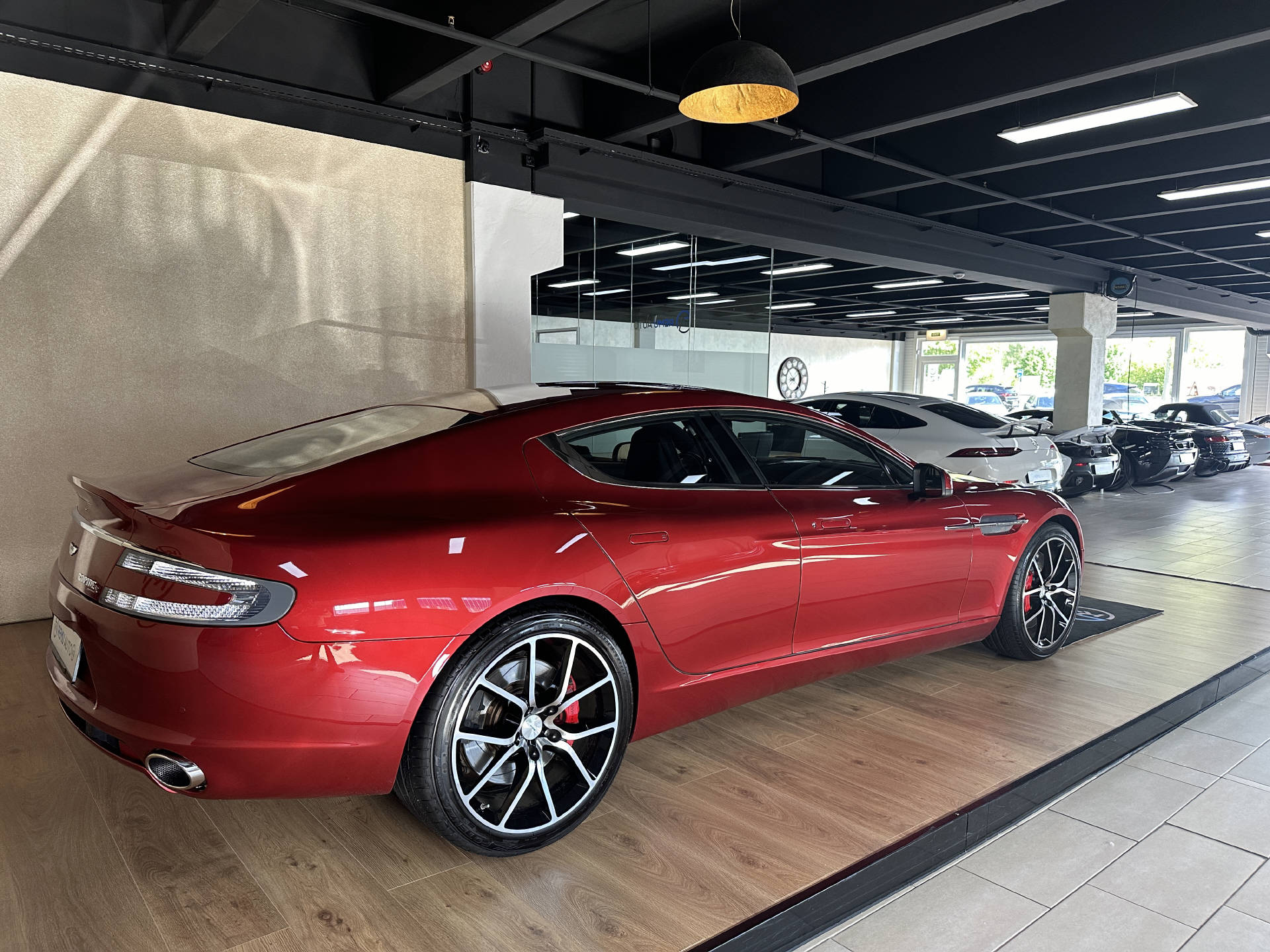 ASTON MARTIN Rapide S 5.9 V12 Touchtronic 2-image-4