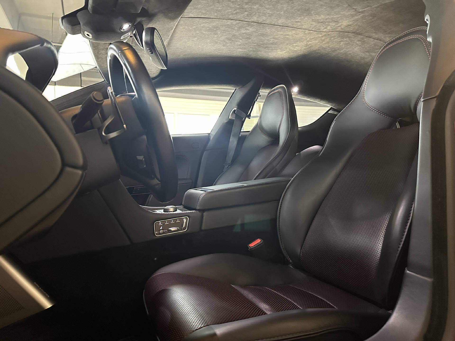 ASTON MARTIN Rapide S 5.9 V12 Touchtronic 2-image-11