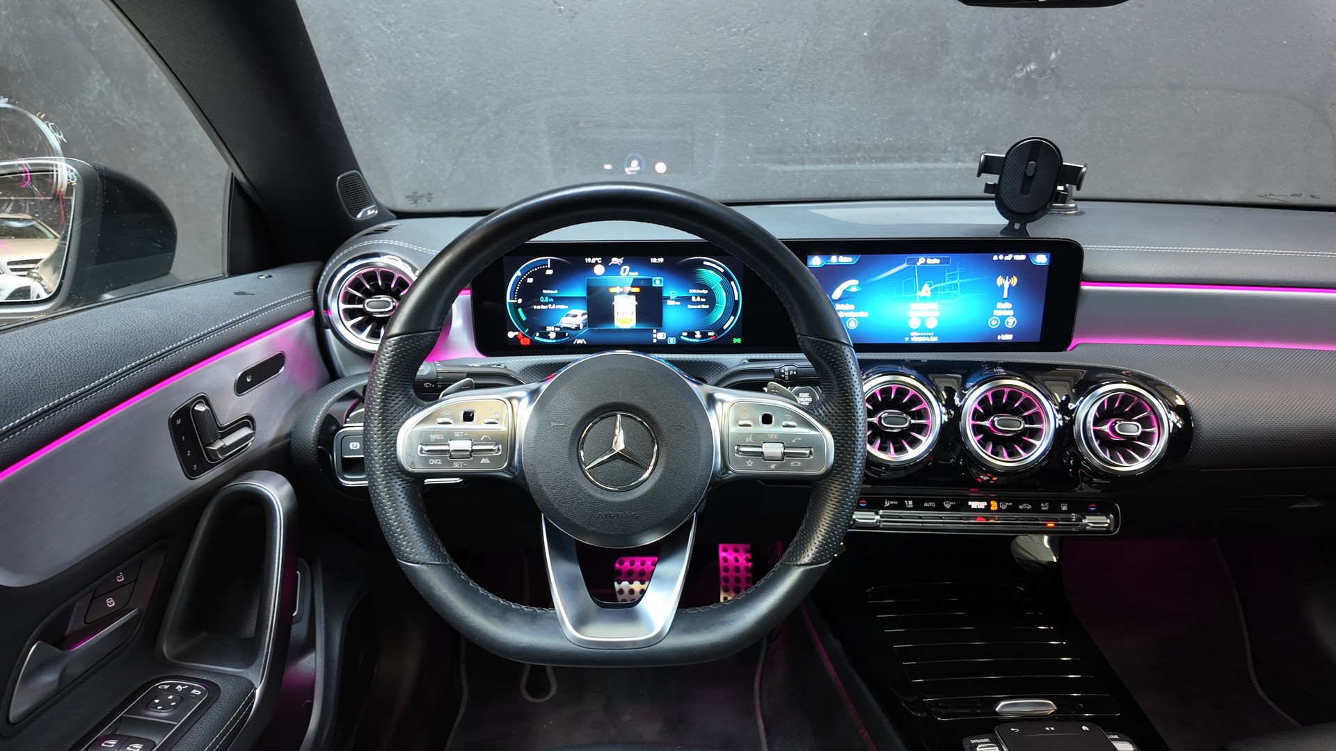 MERCEDES-BENZ CLA 250 4Matic Style 7G-DCT-image-14