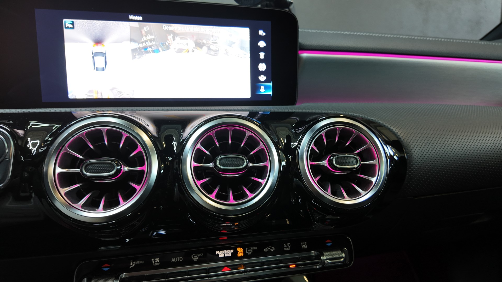 MERCEDES-BENZ CLA 250 4Matic Style 7G-DCT-image-16