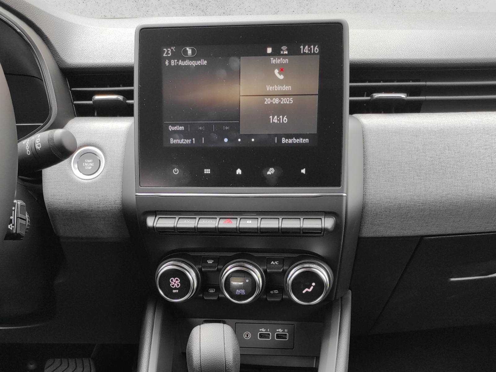 MITSUBISHI Colt 1.6 HEV Invite+-image-11
