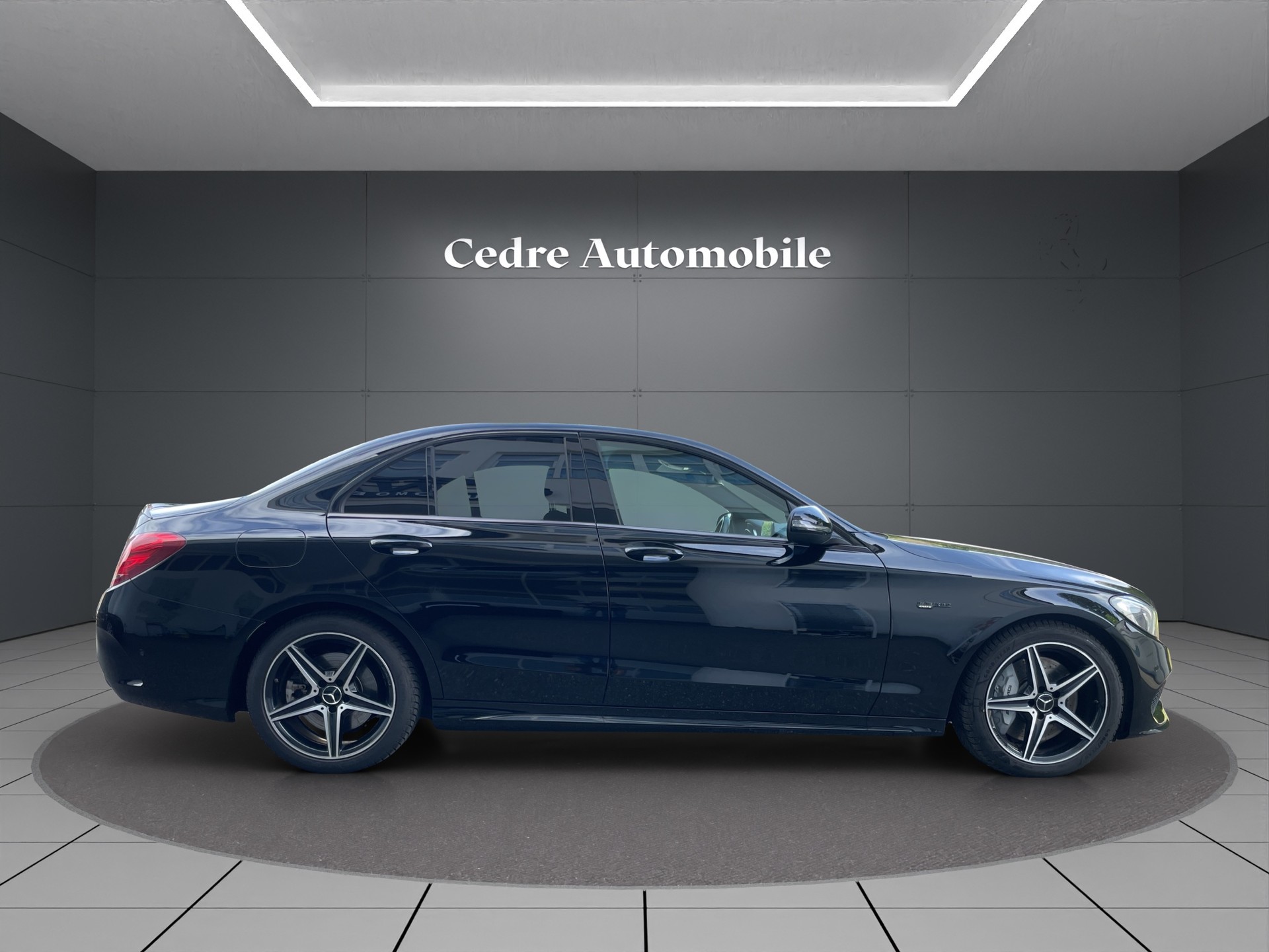 MERCEDES-BENZ C 43 AMG 4Matic 9G-Tronic-image-4