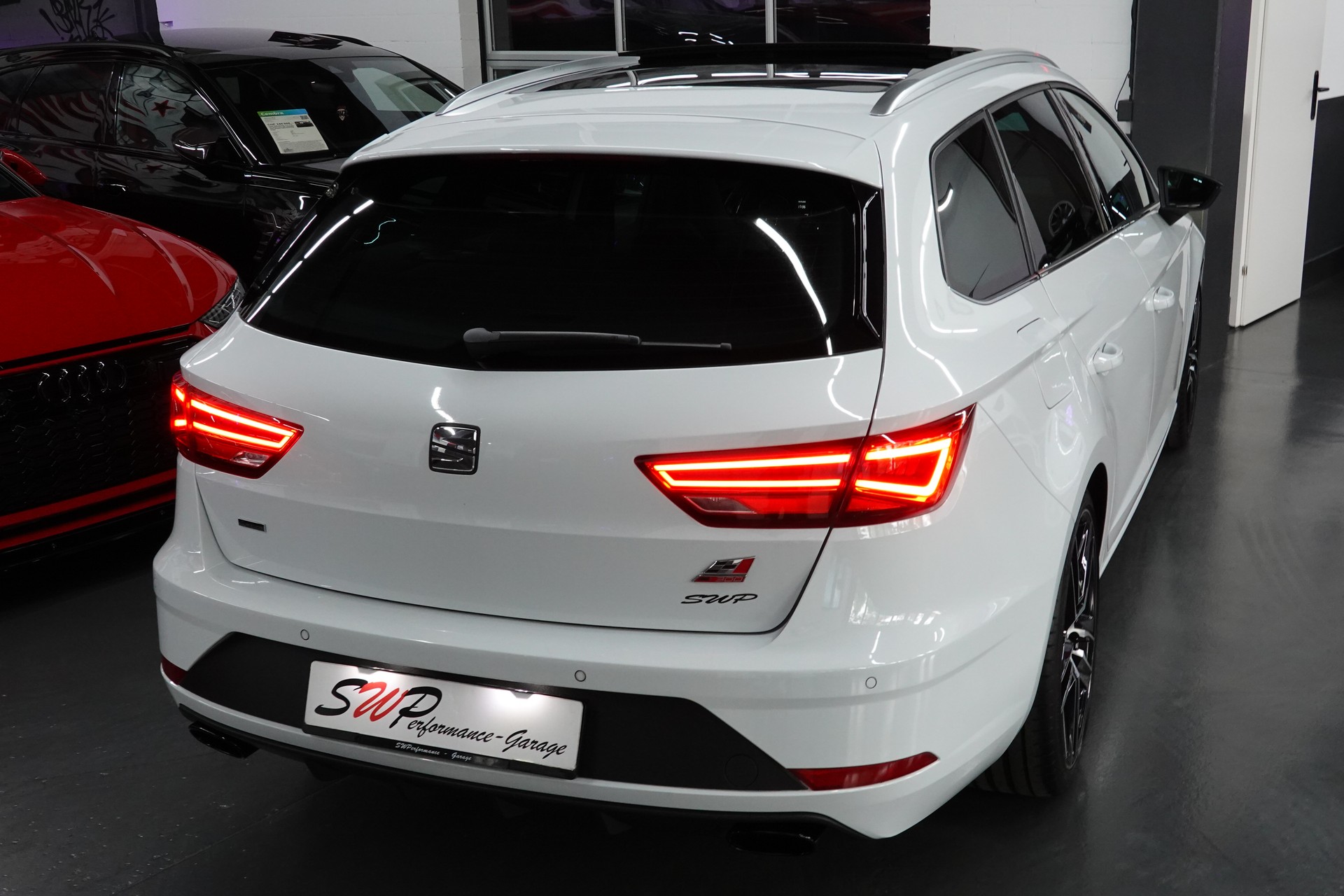SEAT LEON ST 2.0 TSI CUPRA 300 4 DRIVE DSG TOP CH-FZ-image-23