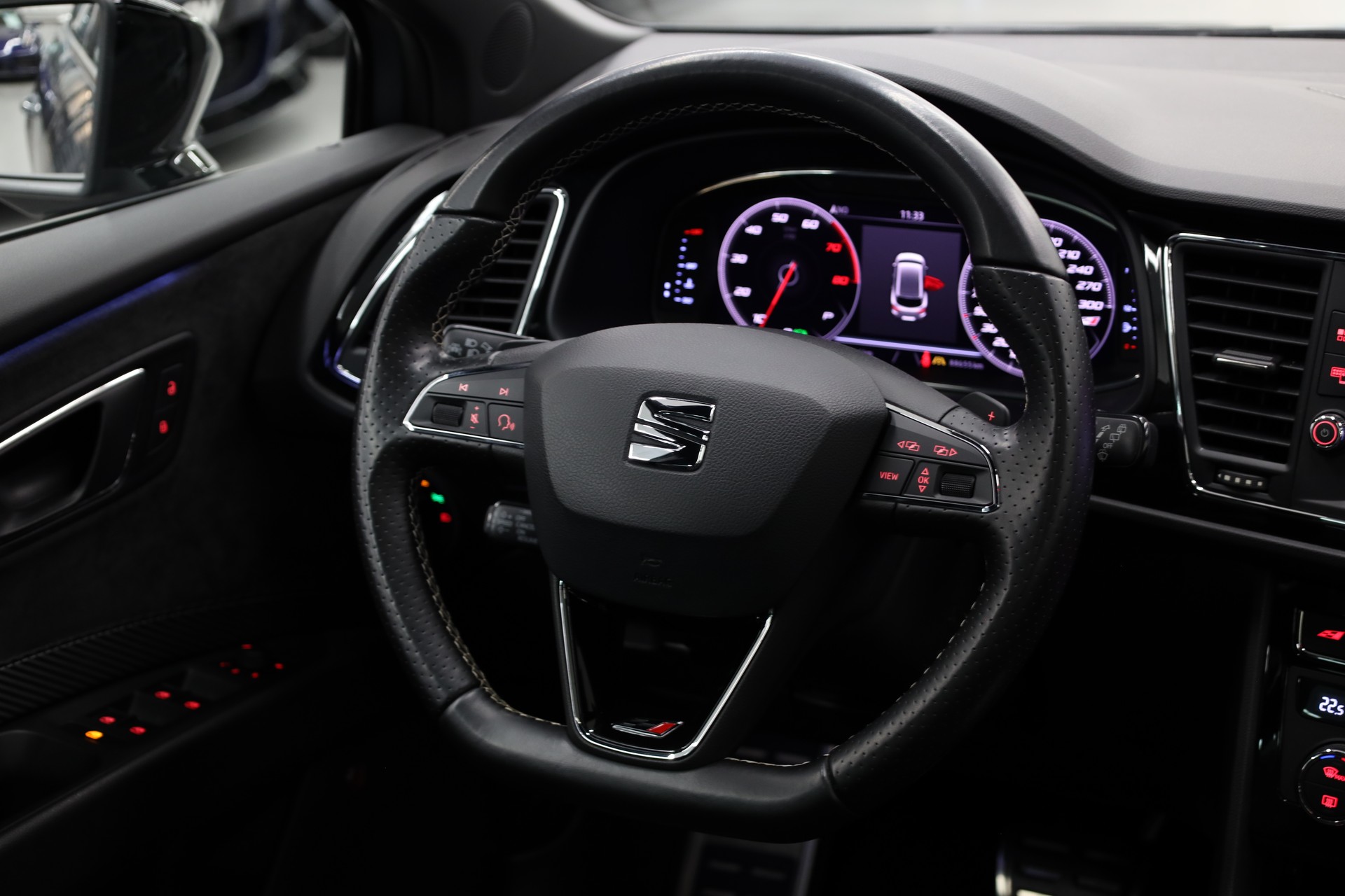 SEAT Leon ST 2.0 TSI 370 Cupra 4Drive DSG-image-15