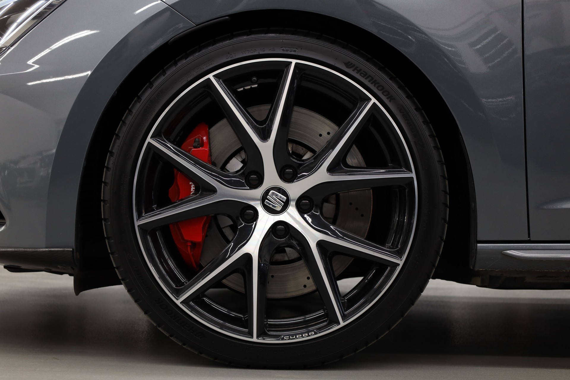 SEAT Leon ST 2.0 TSI 370 Cupra 4Drive DSG-image-10