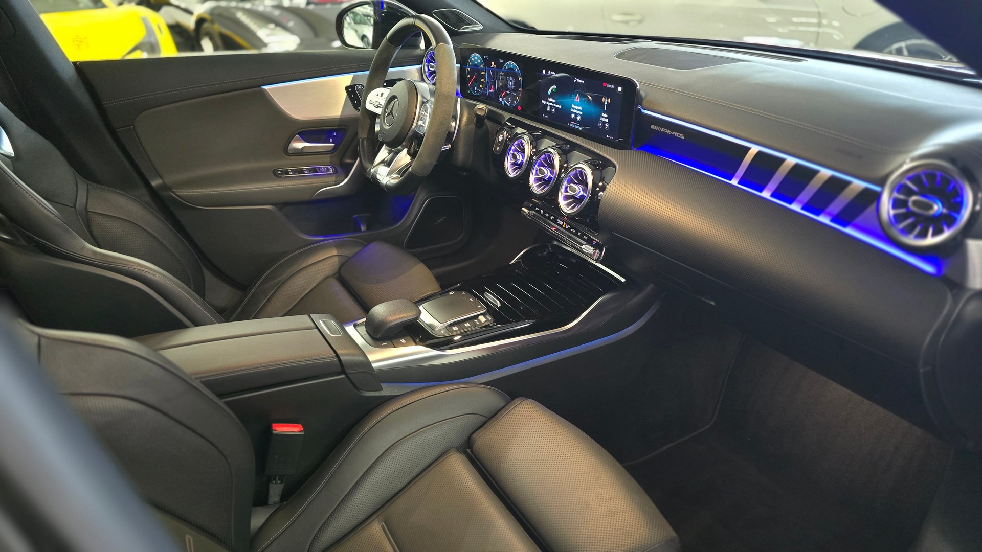 MERCEDES-BENZ CLA Shooting Brake 45 S AMG Performance Aero Paket 4Matic+ 8G-DCT-image-21