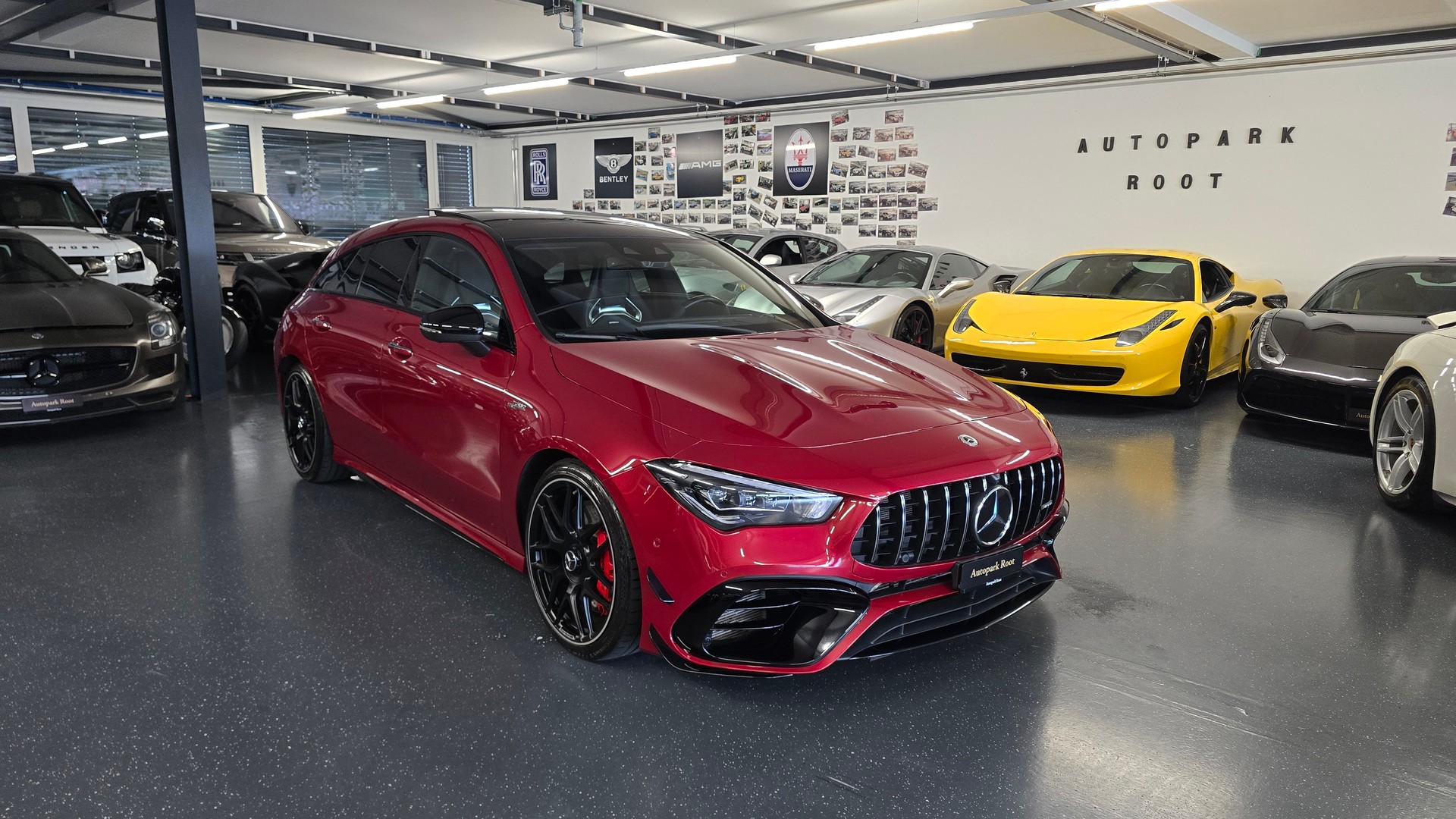 MERCEDES-BENZ CLA Shooting Brake 45 S AMG Performance Aero Paket 4Matic+ 8G-DCT-showroom-element-1