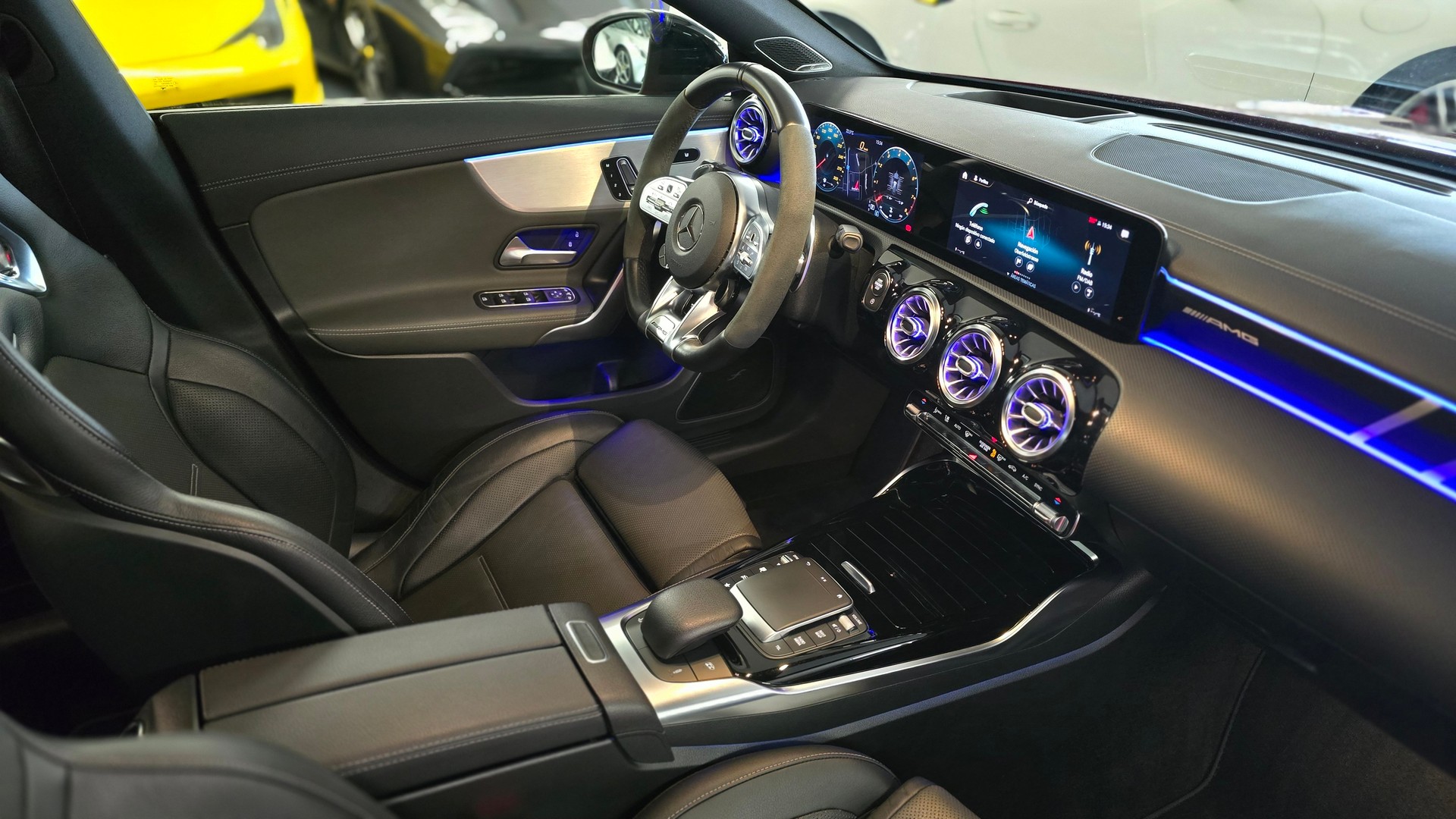 MERCEDES-BENZ CLA Shooting Brake 45 S AMG Performance Aero Paket 4Matic+ 8G-DCT-image-20