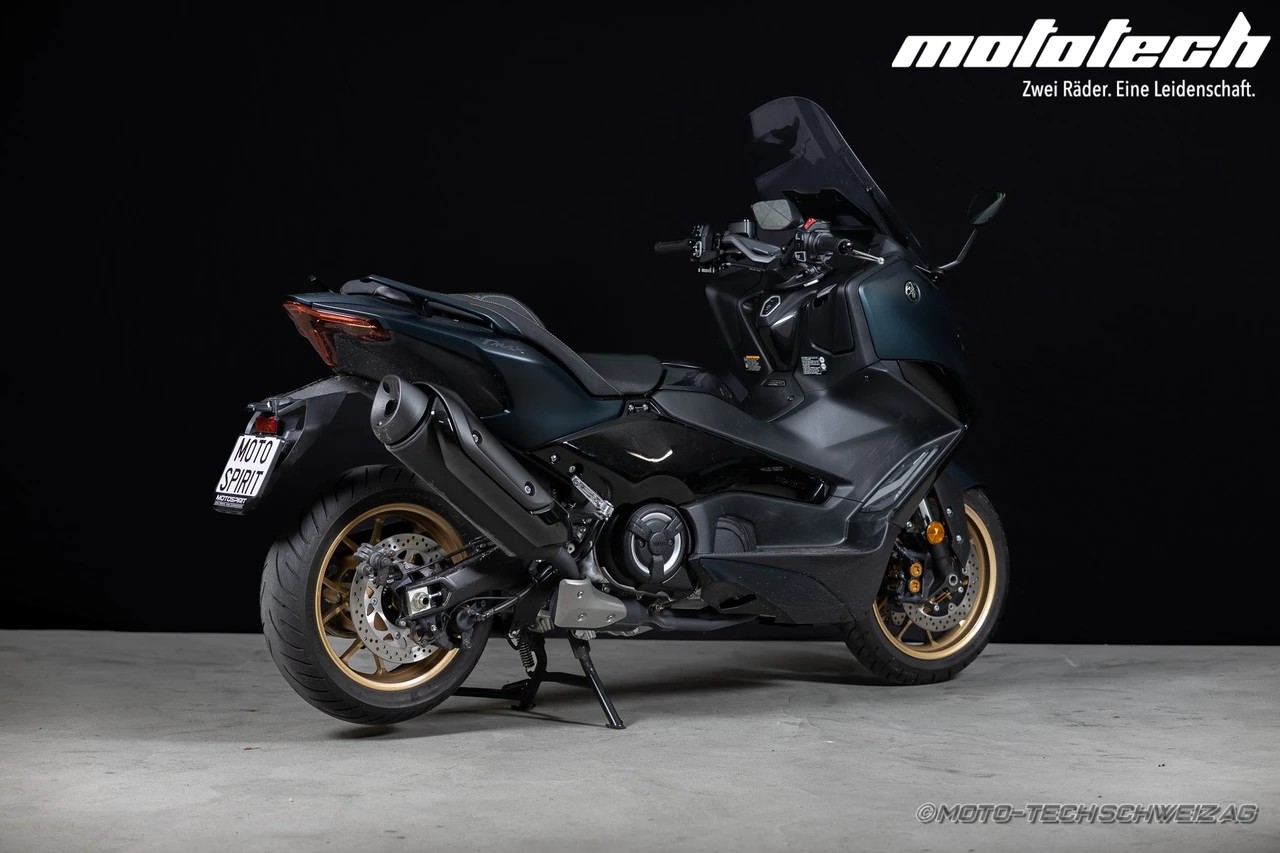 YAMAHA T-MAX Tech-Max XP 560-image-1