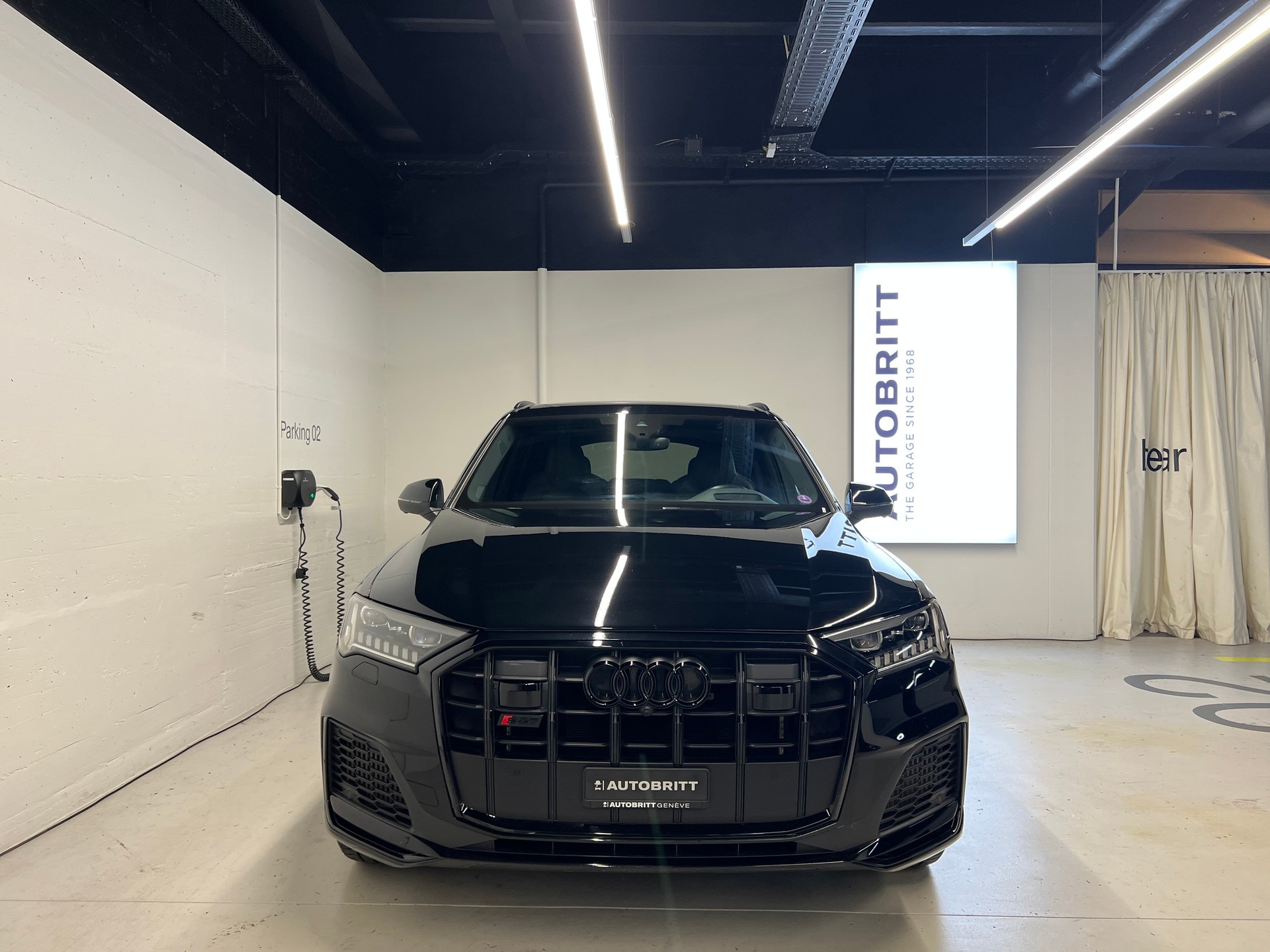 AUDI SQ7 4.0 V8 TFSI quattro T-Tronic-image-9