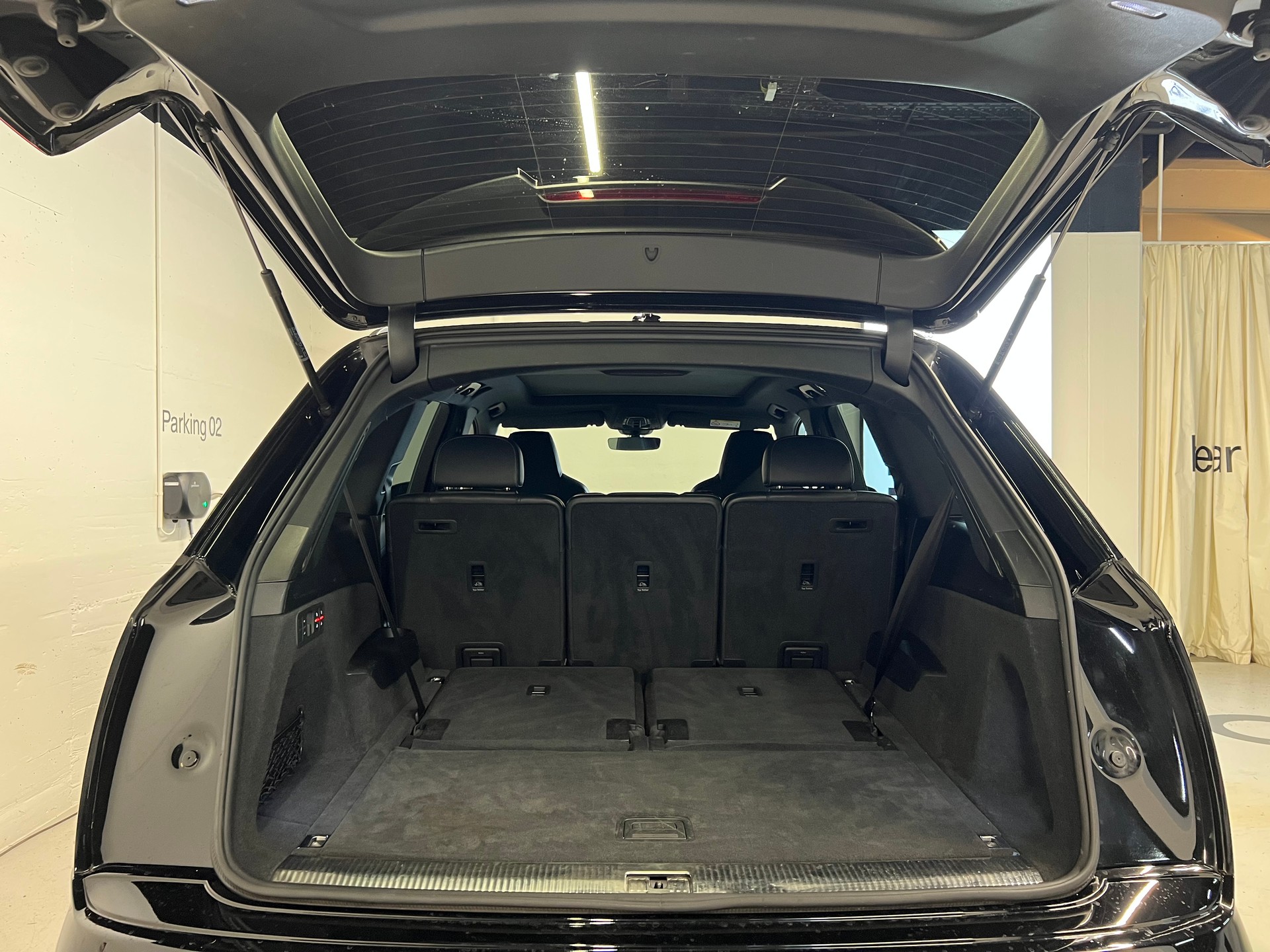 AUDI SQ7 4.0 V8 TFSI quattro T-Tronic-image-11