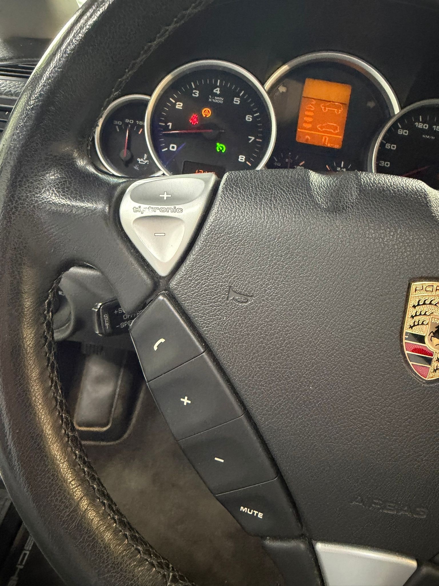 PORSCHE Cayenne S-image-11