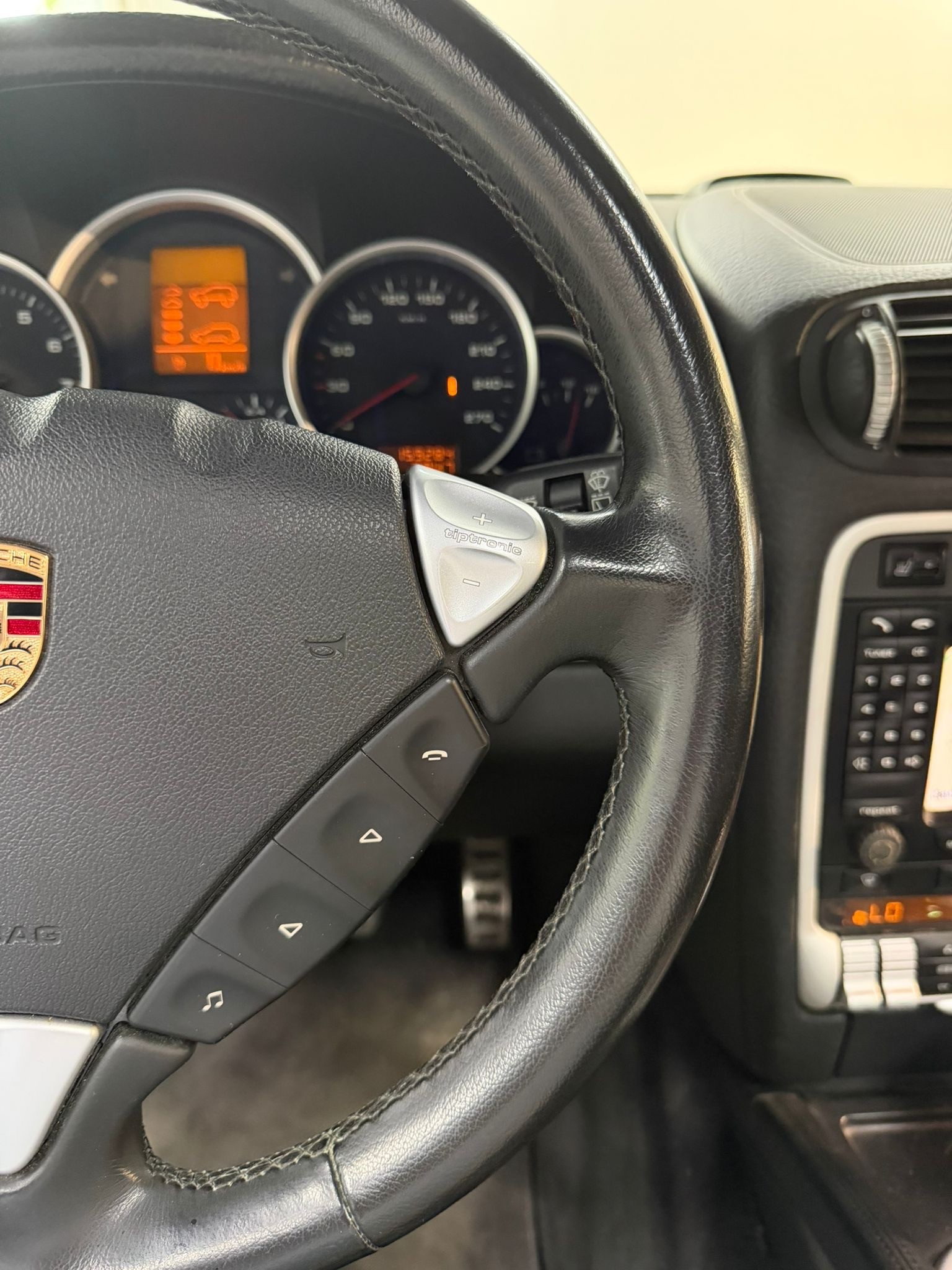 PORSCHE Cayenne S-image-12